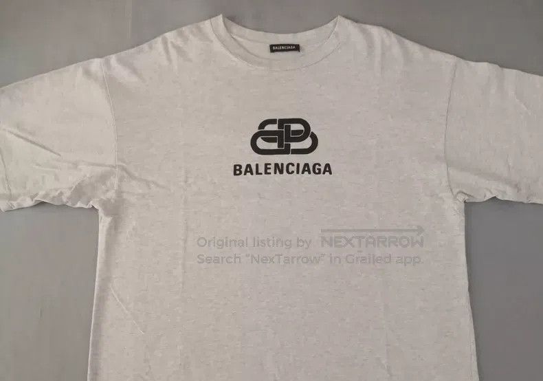 Balenciaga Balenciaga Short Sleeve T-Shirt, Grey Buckle Letter Logo, Size US XXS / EU 40 - 2 Thumbnail