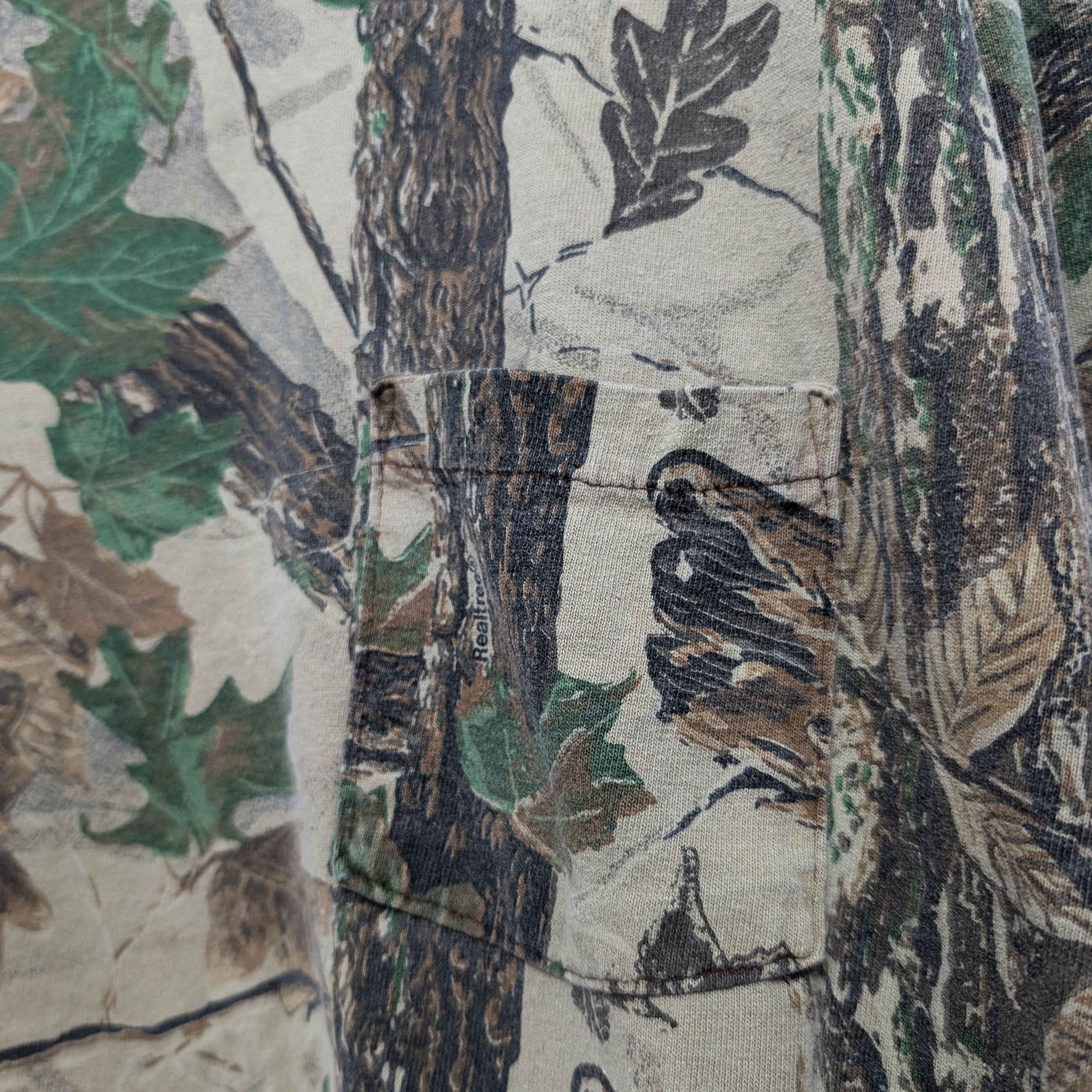 Realtree × Vintage × Wrangler 90's Single Stitch Wrangler Camo Long Sleeve Size US XL / EU 56 / 4 - 5 Thumbnail