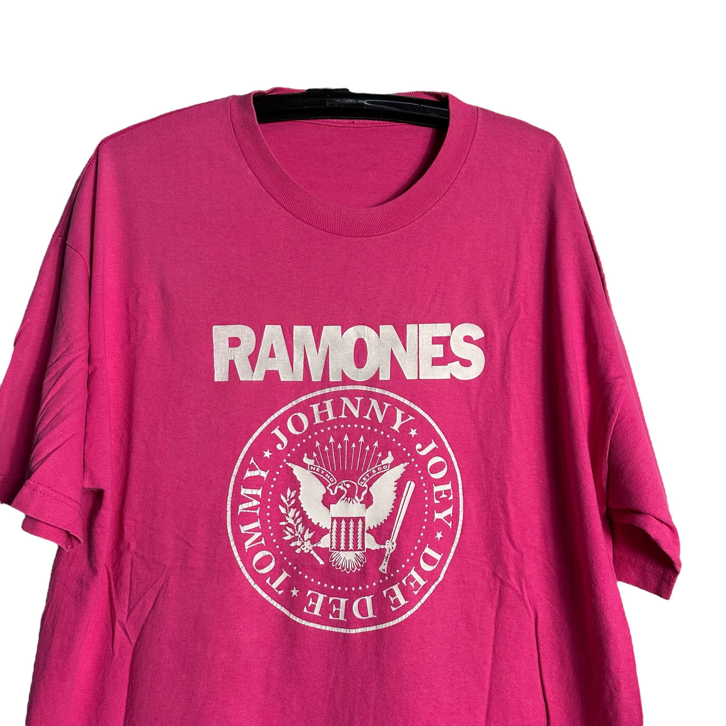 Band Tees × Vintage 🔥RARE🔥Vintage Ramones Band Spell Out T-shirt Size US XL / EU 56 / 4 - 2 Thumbnail