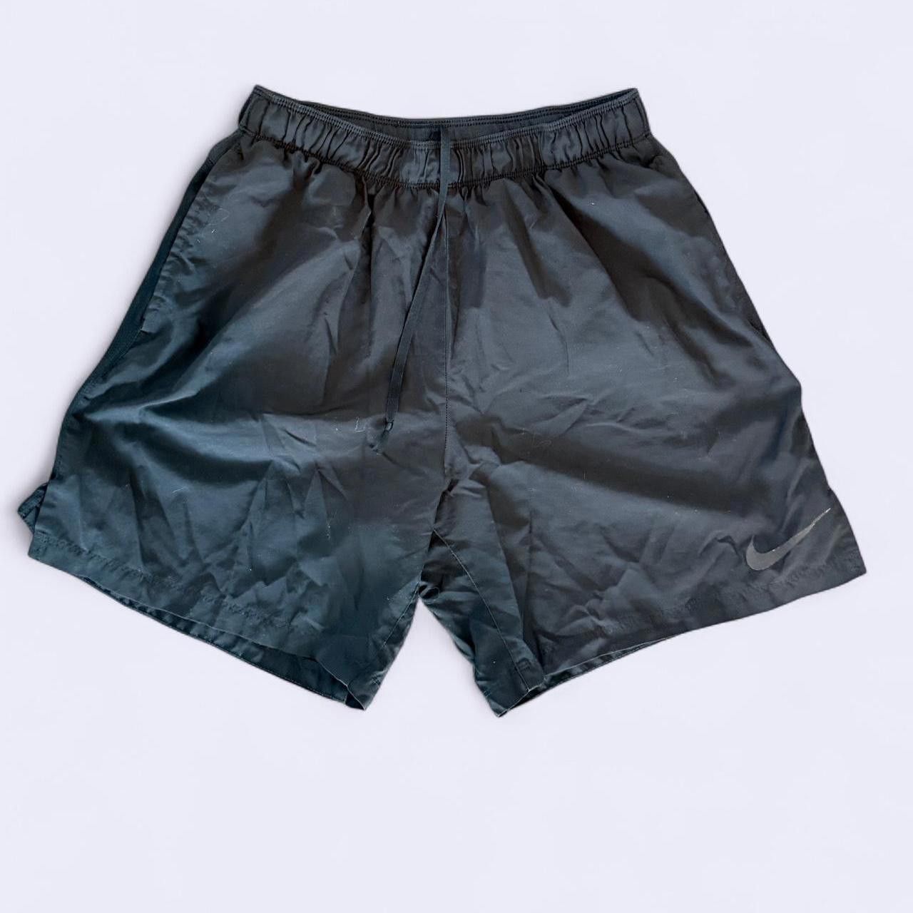 Nike Nike Men's black grey Shorts Size US 32 / EU 48 - 1 Preview