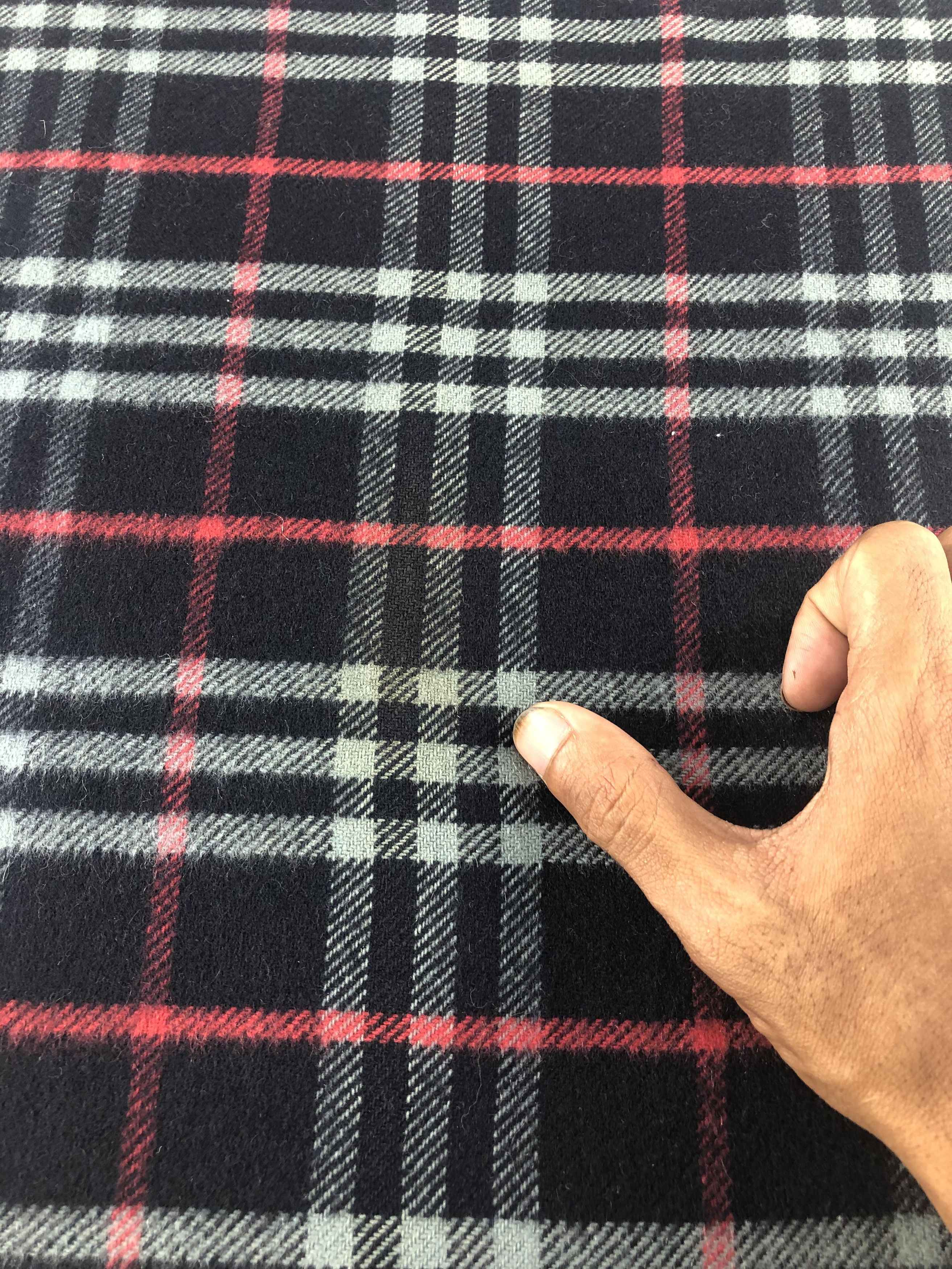 Burberry Burberry Cashmere Scarf / Muffler / Neckwear Size ONE SIZE - 5 Thumbnail