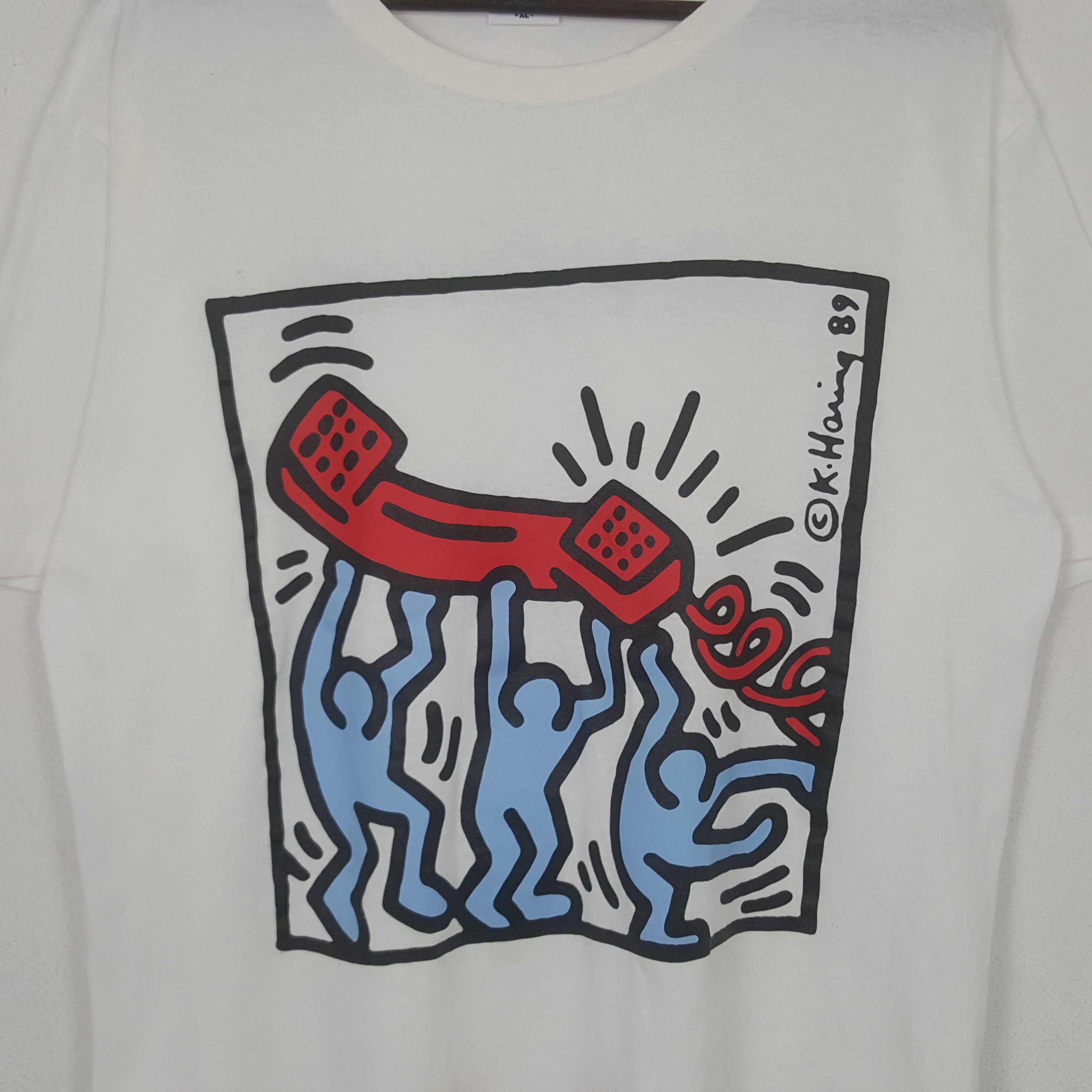 Keith Haring Vintage Uniqlo x Art Keith Haring T-shirt Size US XL / EU 56 / 4 - 2 Thumbnail