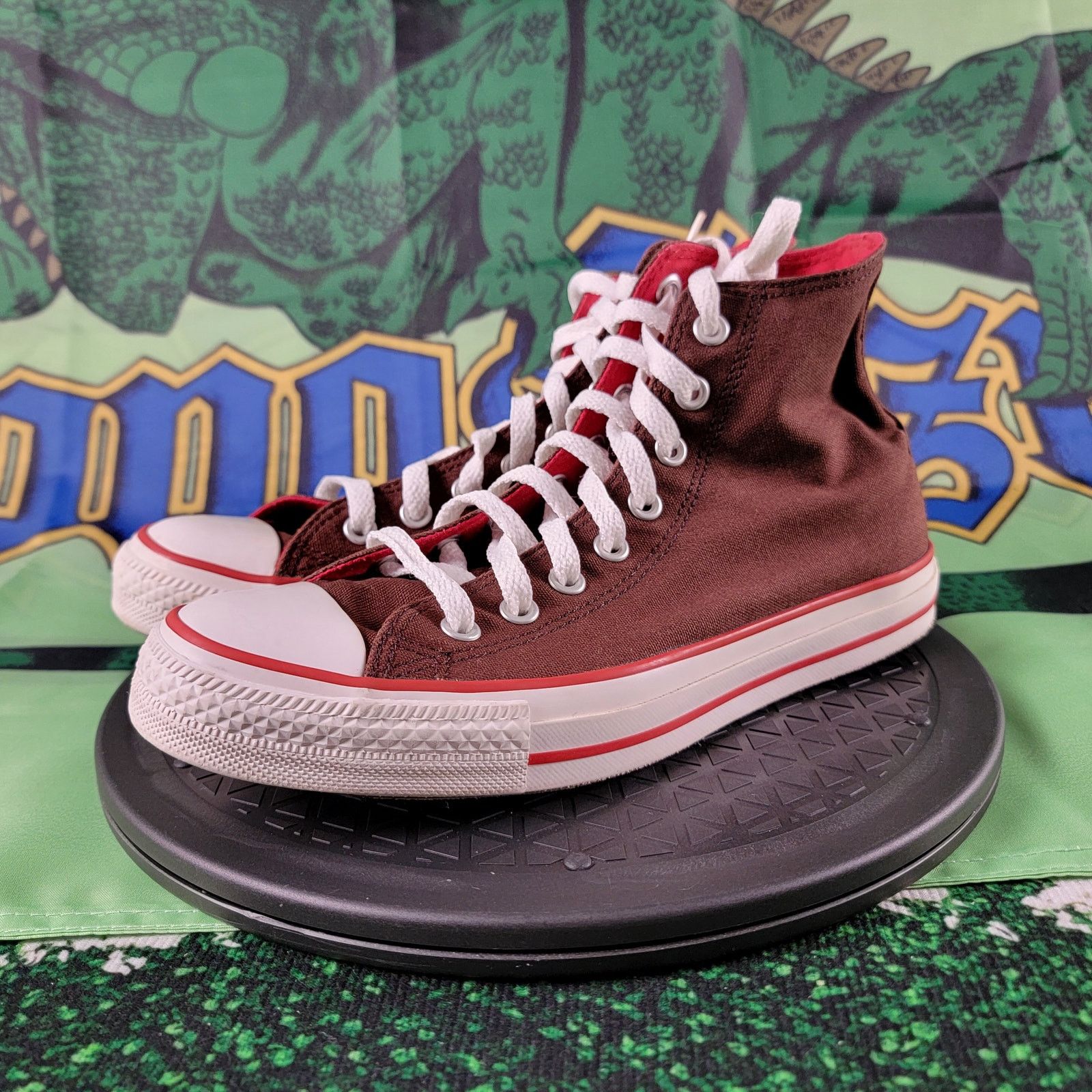 Converse Converse Chuck Taylor All-Star HiTop Brown/Red Sz. 8M 10W Size US 8 / EU 41 - 1 Thumbnail