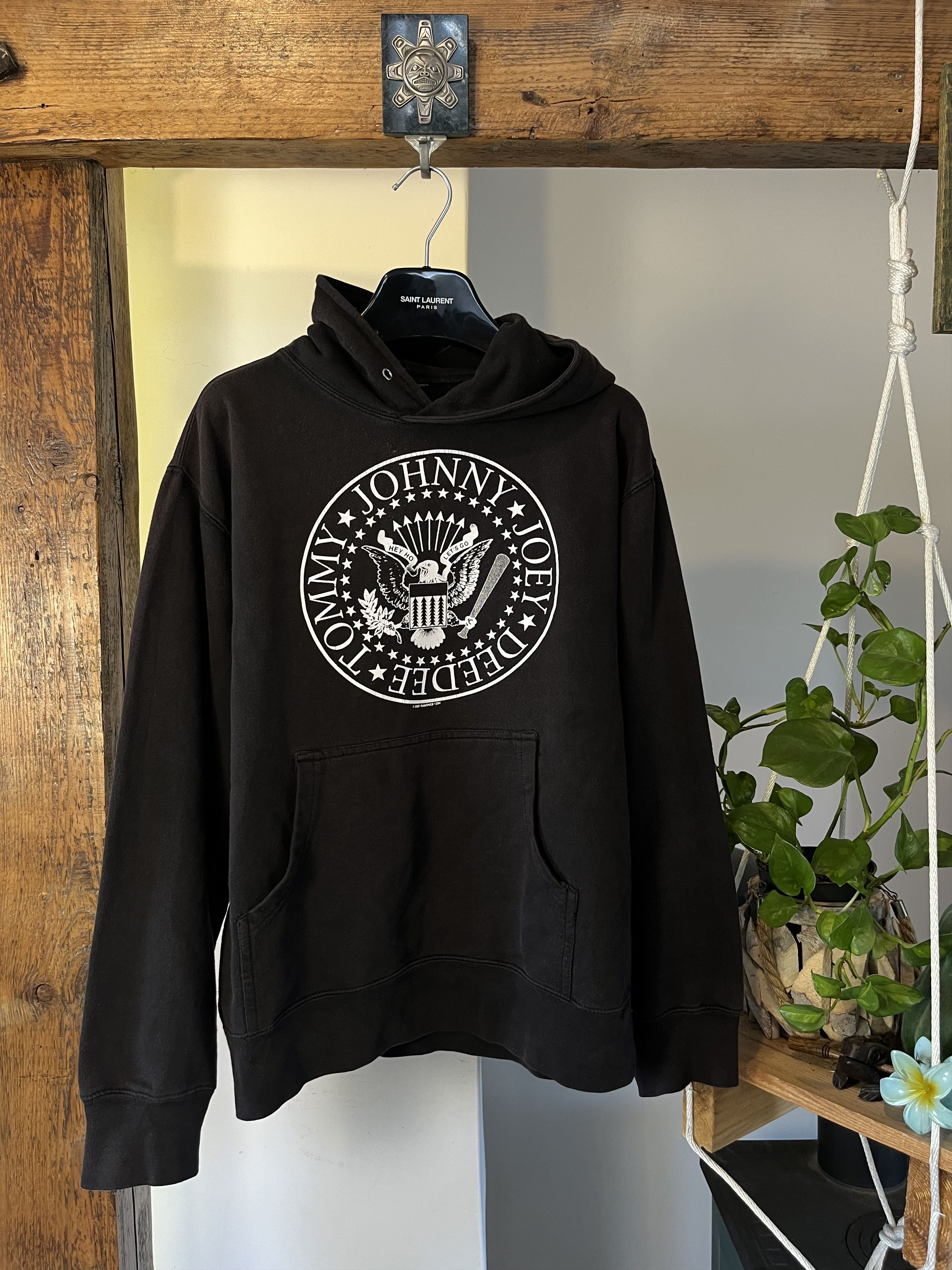 Band Tees Vintage Ramones Distressed Sun Faded Hoodie Size US M / EU 48-50 / 2 - 1 Thumbnail