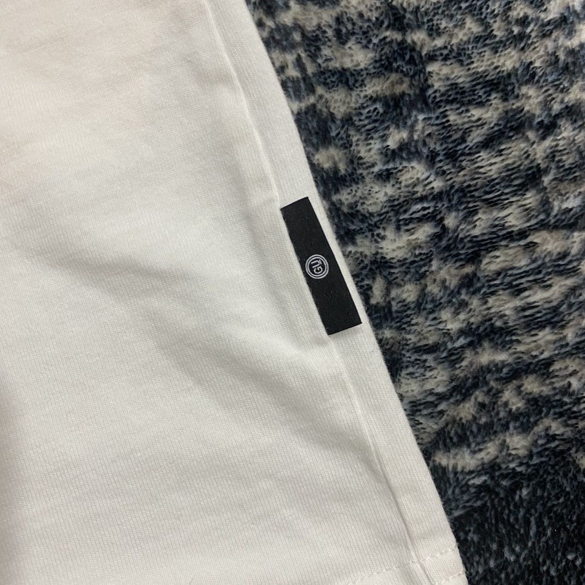 GU × Undercover Undercover x GU Jun Takahashi Collaboration Graphic Tee Size US M / EU 48-50 / 2 - 4 Thumbnail