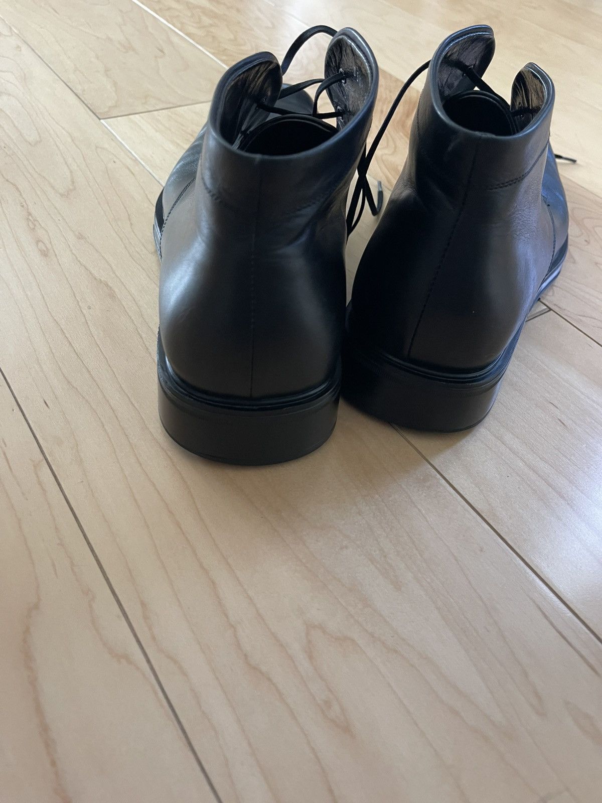 Salvatore Ferragamo Salvatore Feragamo mens boots 9 black made in italy Size US 9 / EU 42 - 7 Thumbnail