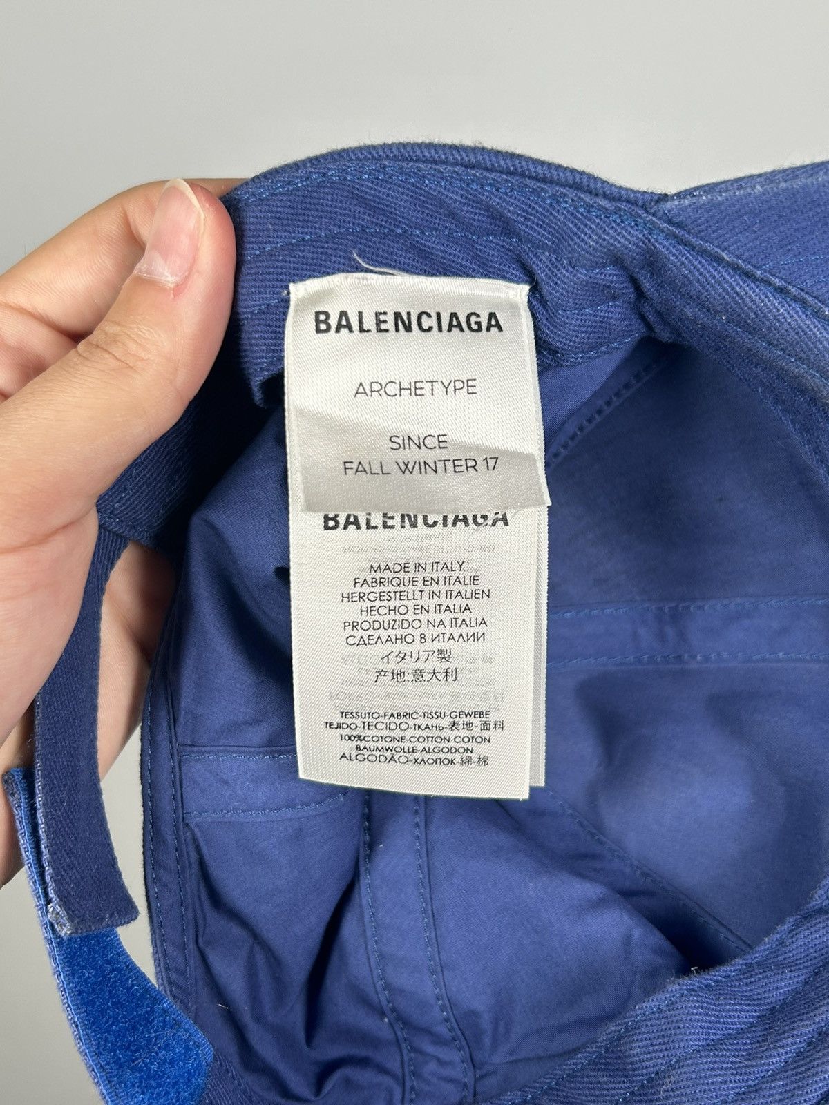 Balenciaga FW17 Campaign Shrunken Hat Size ONE SIZE - 6 Thumbnail