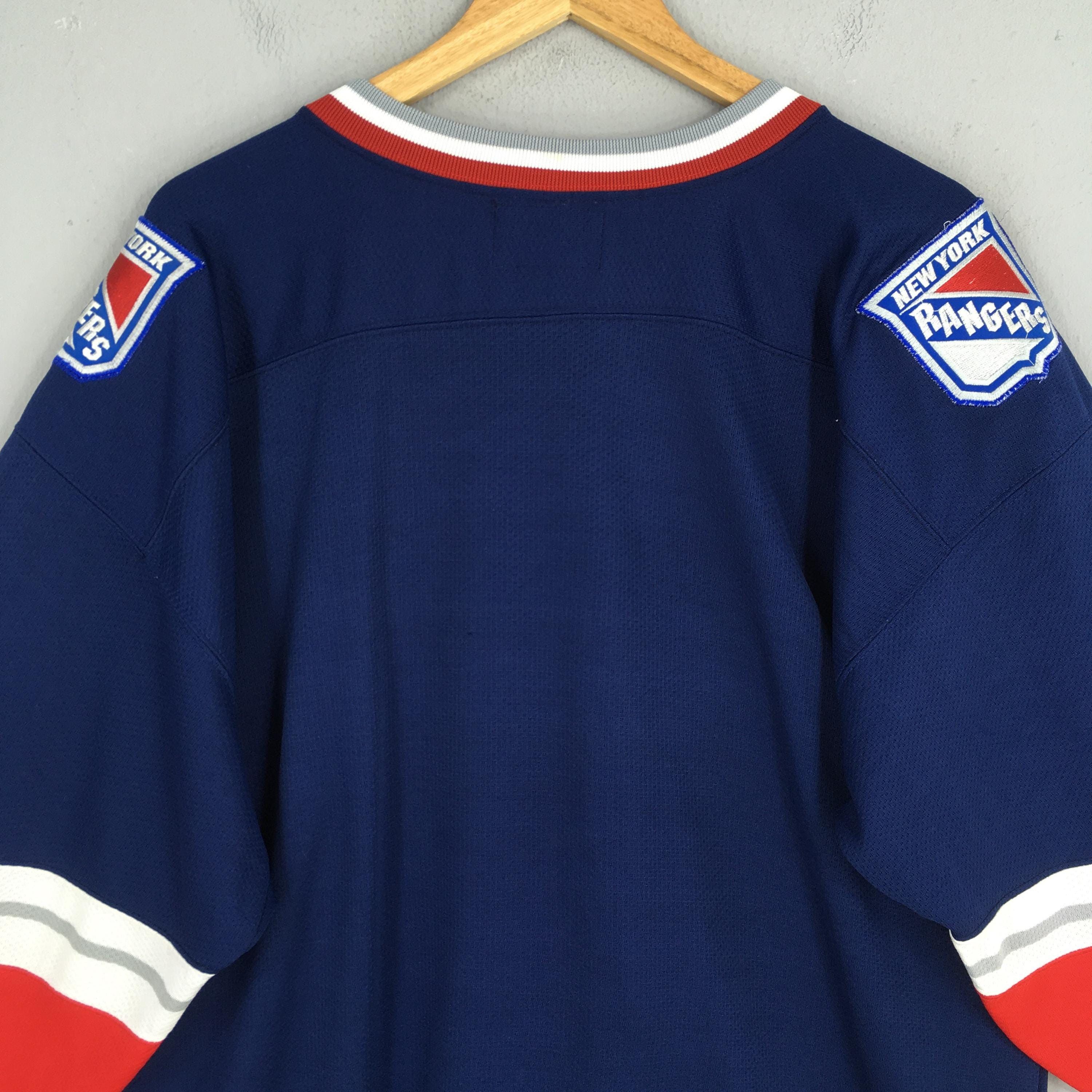 NHL Vintage 90s New York Rangers NHL Blue Jersey XLarge Size US XL / EU 56 / 4 - 7 Thumbnail