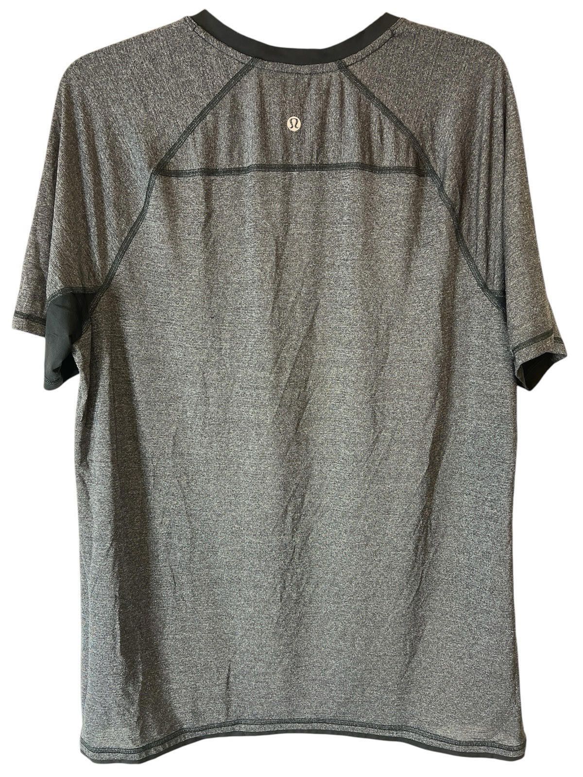 Designer Lululemon Mens Short Sleeve Shirt Sz Large Size US L / EU 52-54 / 3 - 2 Thumbnail
