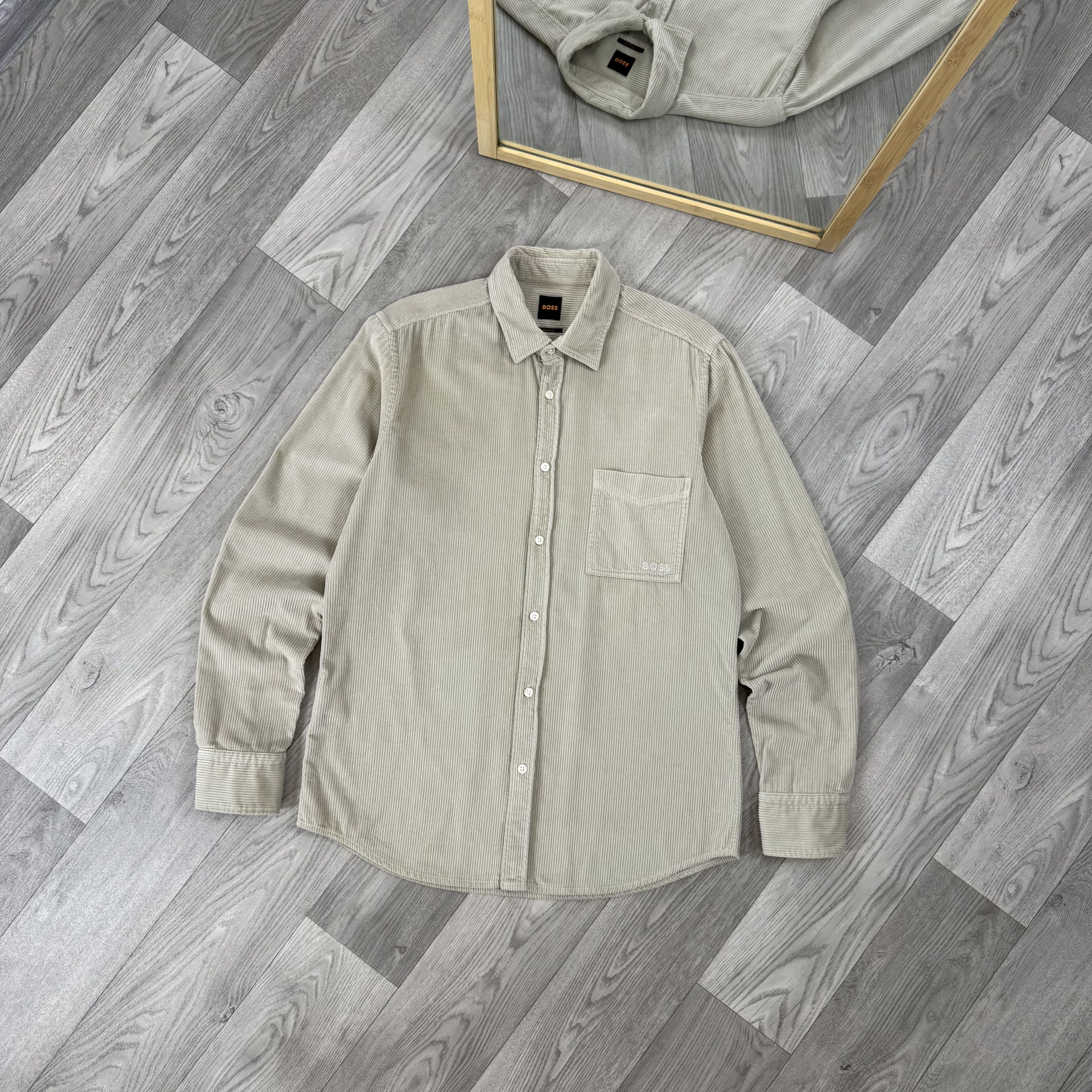 Hugo Boss BOSS Hugo Boss Beige Corduroy Button Up Overshirt Shirt Size US M / EU 48-50 / 2 - 1 Thumbnail