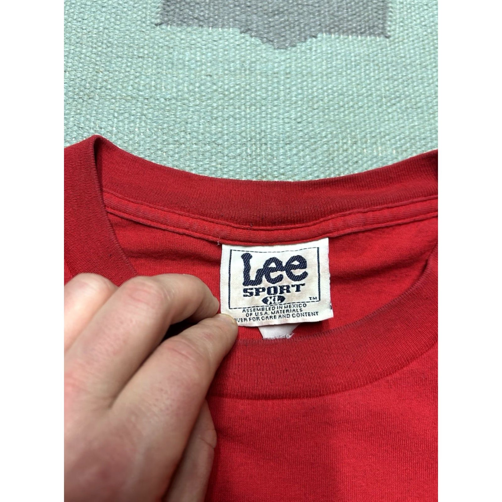 Lee VINTAGE 90s Detroit Red Wings NHL Hockey Lee Sport T-Shirt Men XL Red Size US XL / EU 56 / 4 - 6 Thumbnail