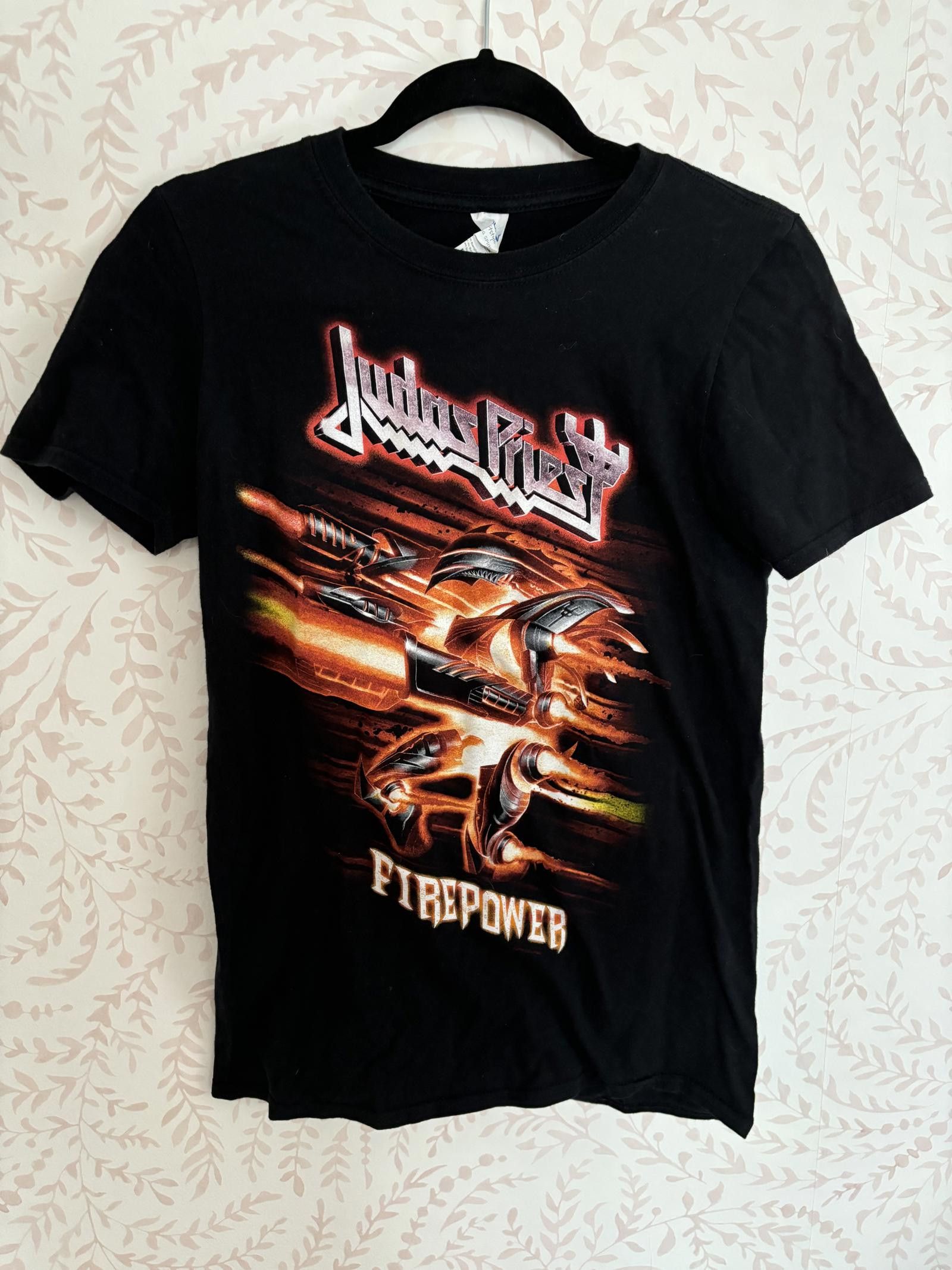 Designer VINTAGE Judas Priest Firepower Tour T-Shirt Size S / US 4 / IT 40 - 1 Thumbnail