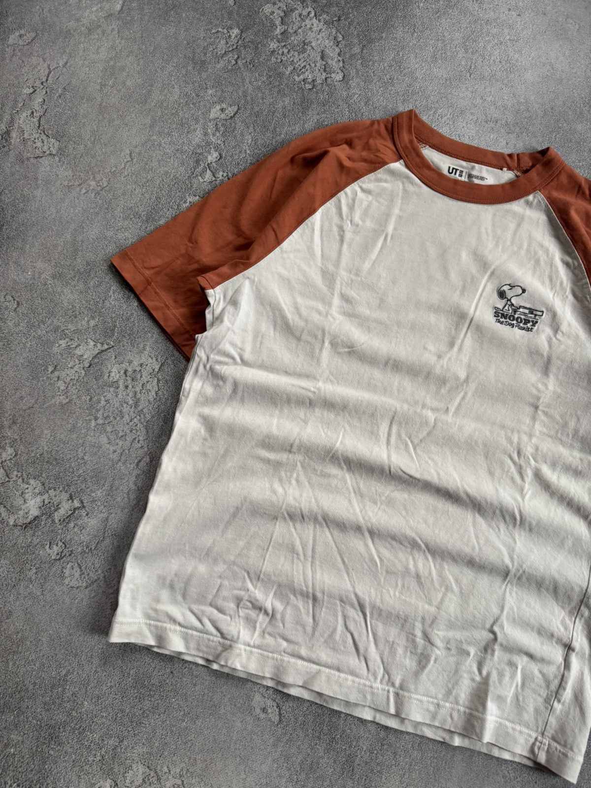 Peanuts Uniqlo & Peanuts M/size tee tshirt retro casual Size US M / EU 48-50 / 2 - 10 Thumbnail
