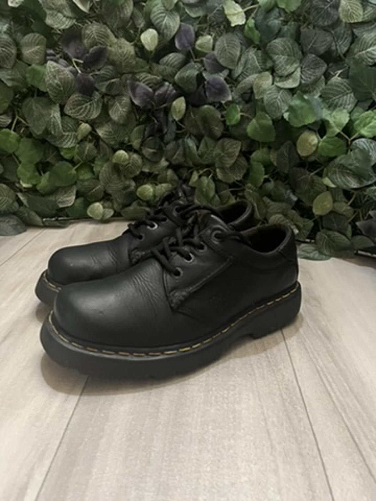 Dr. Martens Dr. Martens Black Leather Oxford Shoes Size US 10 / EU 43 - 1 Thumbnail