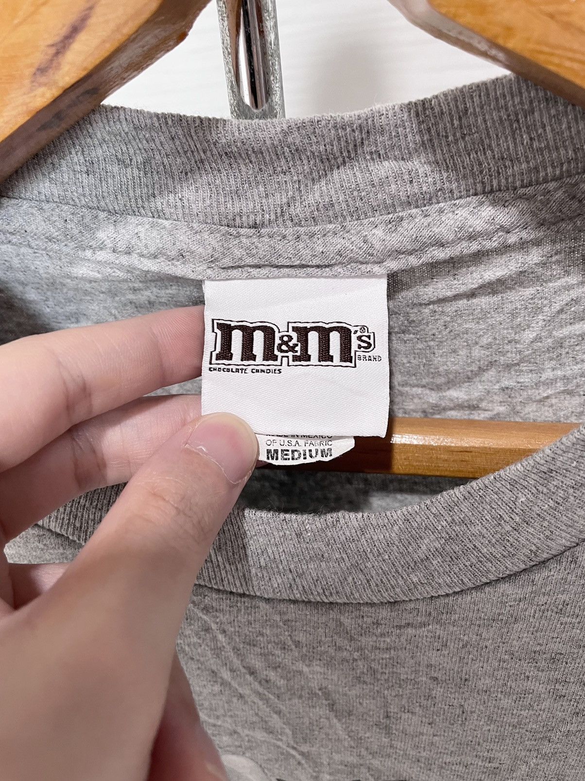 Vintage VINTAGE 2011 M&M’S BLUE Size US M / EU 48-50 / 2 - 5 Thumbnail