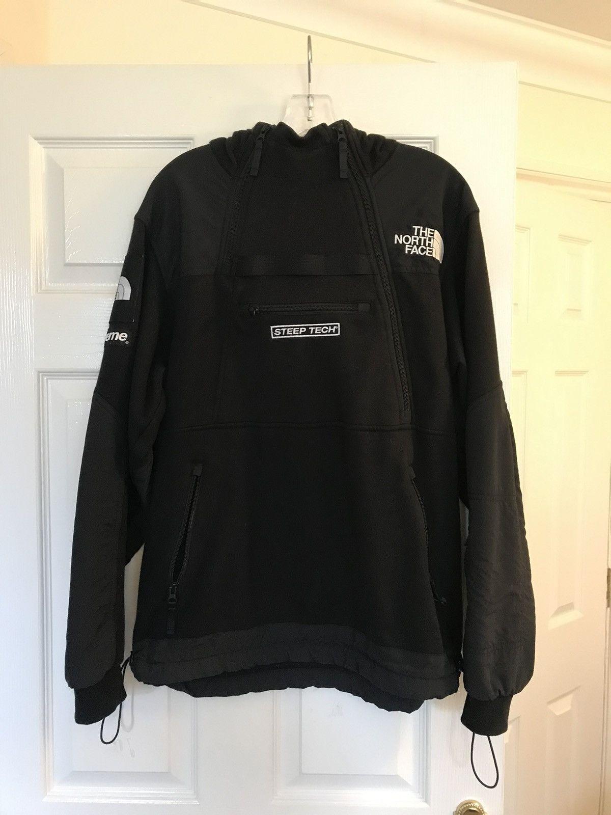 Supreme × The North Face Supreme x Northface Steep Tech Fleece