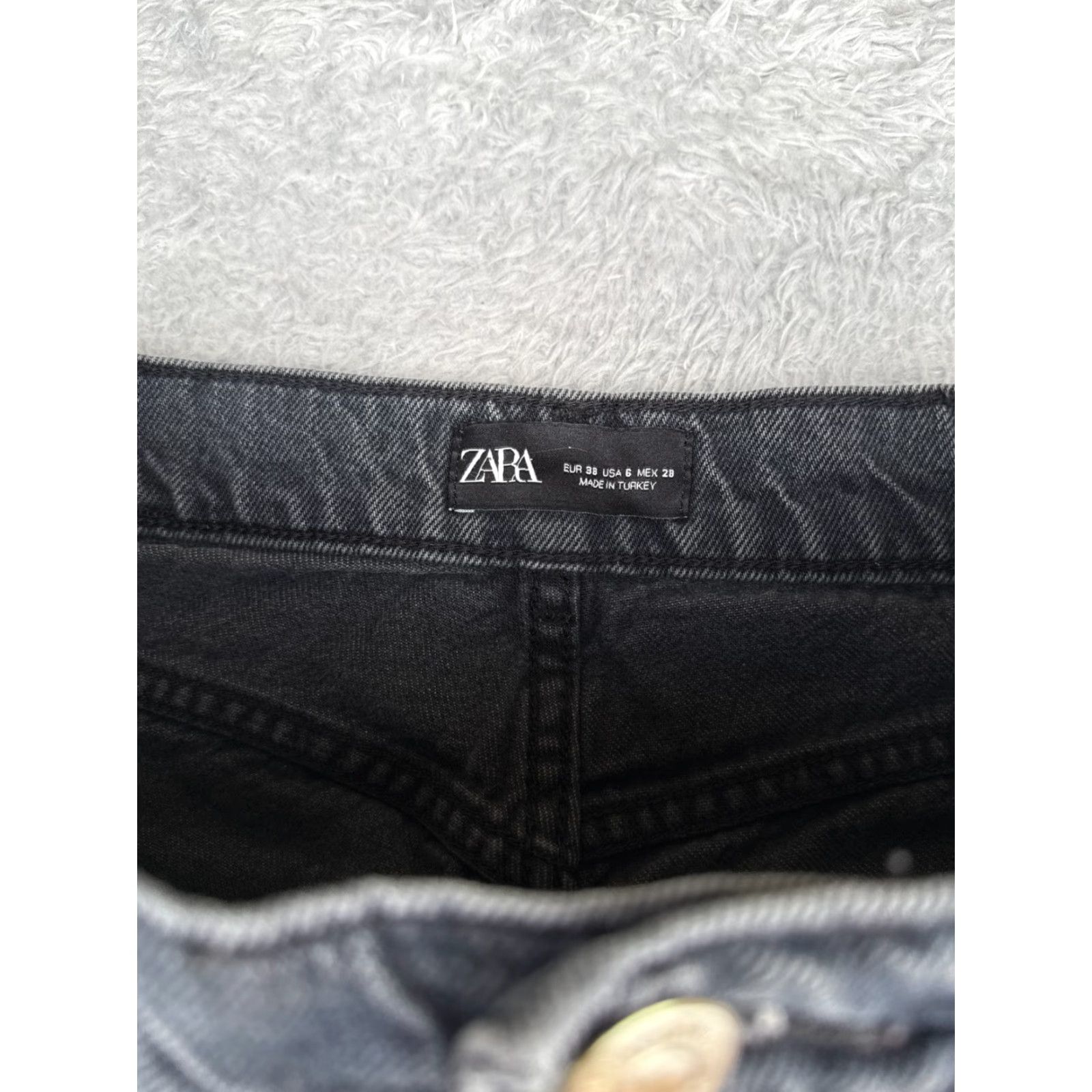 Zara Zara Jeans Womens 6 Black Wide Leg Cotton Blend High Rise Raw Hem 25x23 Denim 5-Pocket Design Distressed Stretch Pocket Mockup: Nimble Size 28" / US 6 / IT 42 - 6 Thumbnail