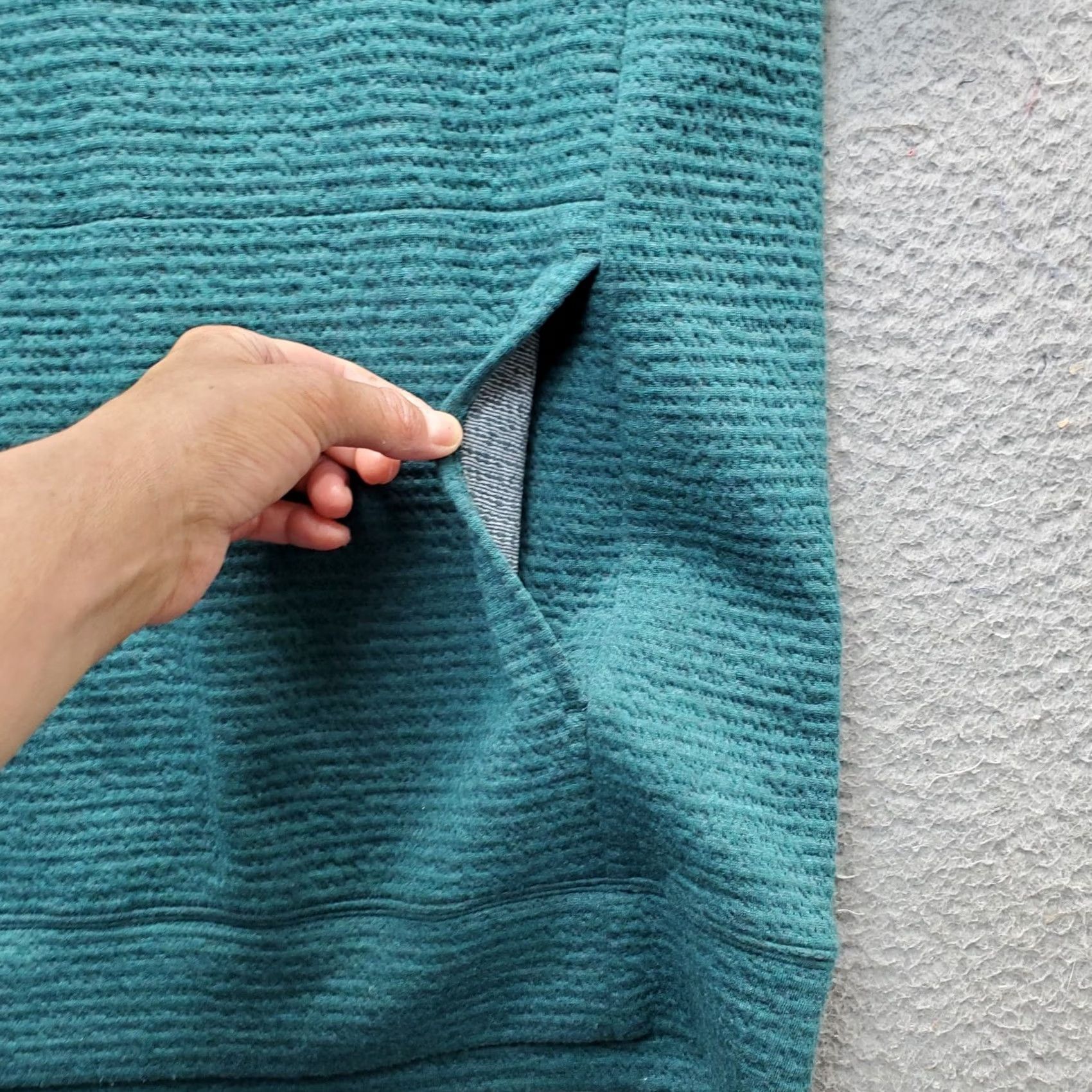 Vintage VRST Sweatshirt Men 2XL Green Kangaroo Pocket Raglan Sleeve Mock Neck 1/4 Zip Size US XXL / EU 58 / 5 - 5 Thumbnail
