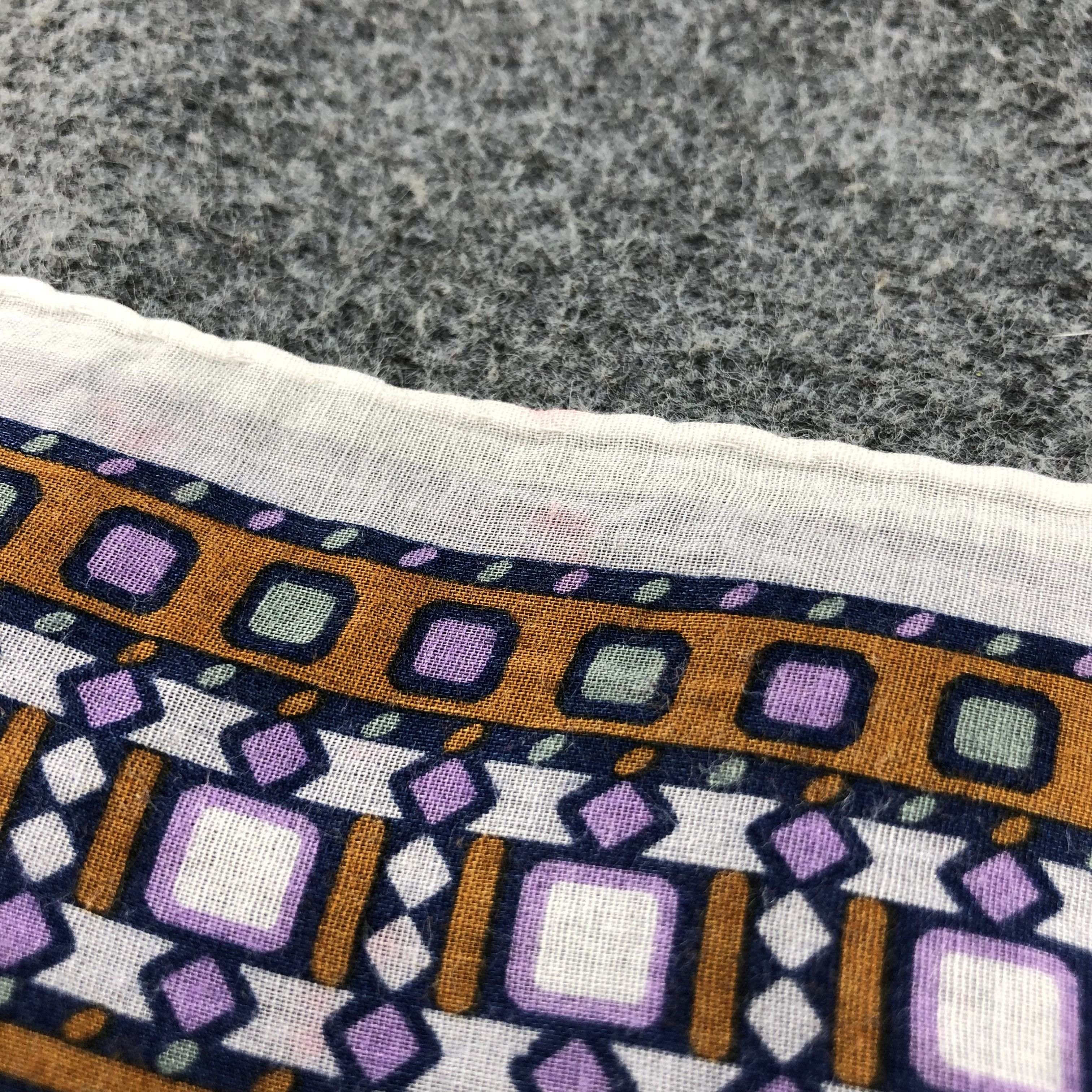 Vintage × Yves Saint Laurent Yves Saint Laurent Handkerchief Neckerchief Bandana H1441 Size ONE SIZE - 6 Thumbnail