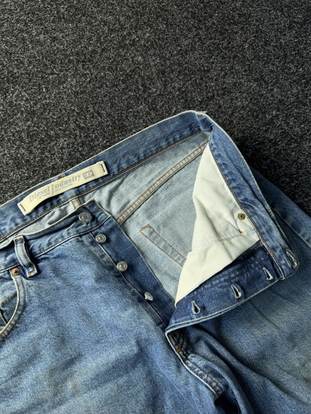 Diesel Vintage 90s Dirty Distressed Diesel Industry Italy Jeans W38 Size US 38 / EU 54 - 8 Thumbnail