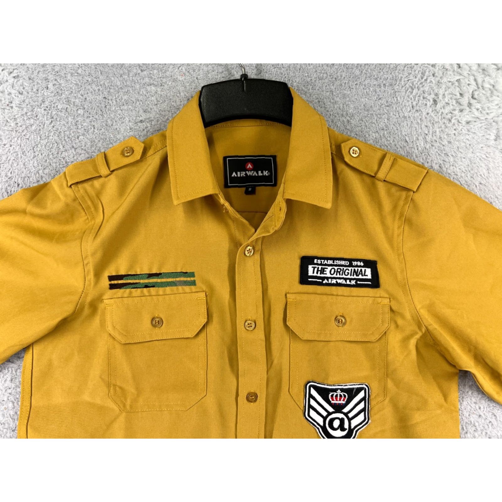 Airwalk AIRWALK Button-Up Shirt Army Yellow Adult Small Long Sleeve Patches Yellow Polyester Blend Solid Button Up Mens Regulated/All Seasons/NBR Size US S / EU 44-46 / 1 - 7 Thumbnail