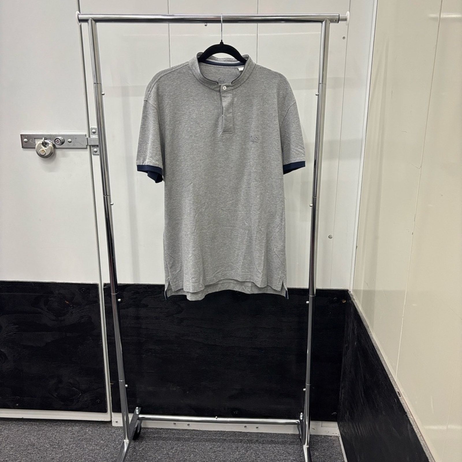 Other NWT Van Laack Classic Gray Polo Shirt Navy Accents Size L Size US L / EU 52-54 / 3 - 8 Thumbnail