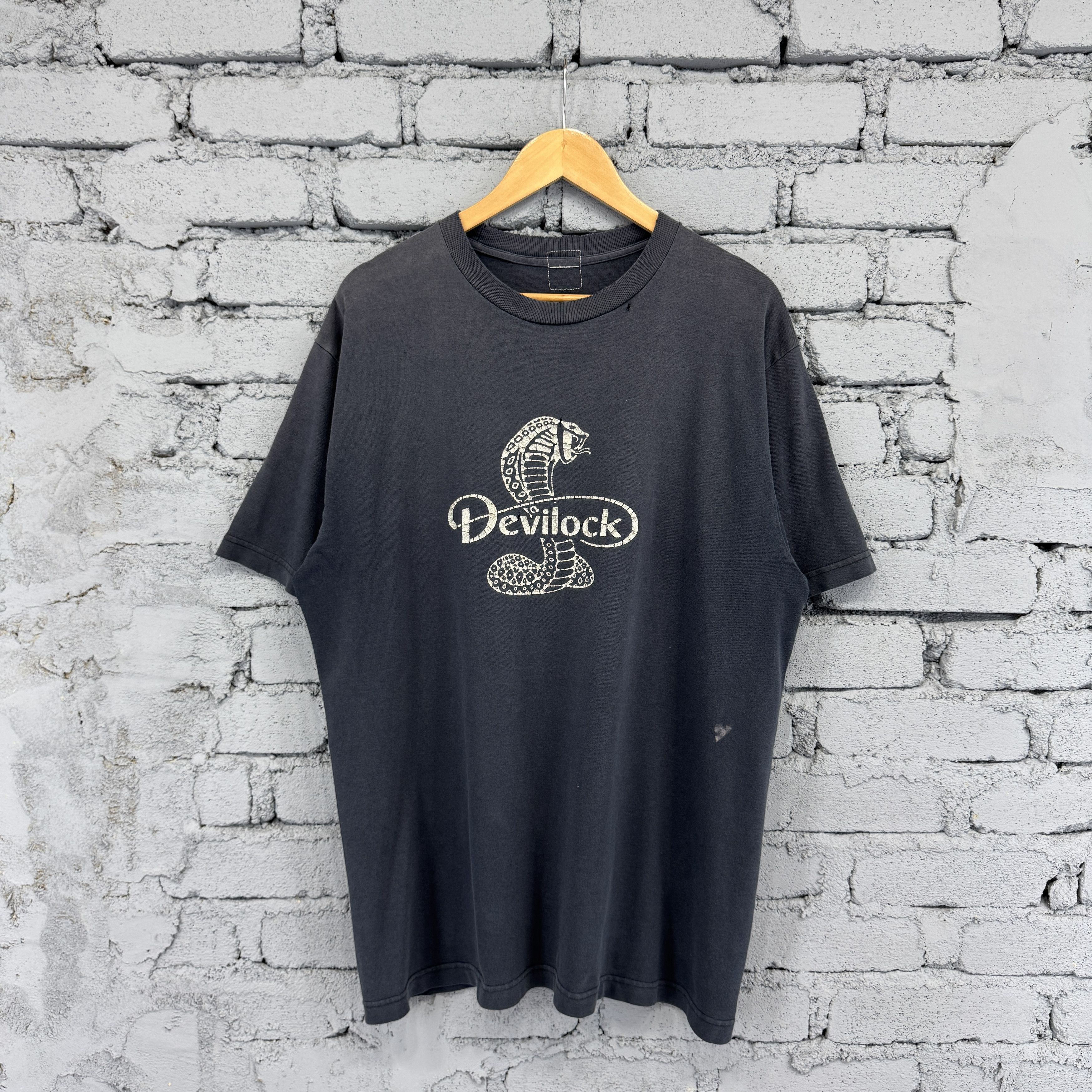 Vintage Devilock Gold Cobra Japanese Brand Sunfaded Tshirt Size US L / EU 52-54 / 3 - 1 Thumbnail