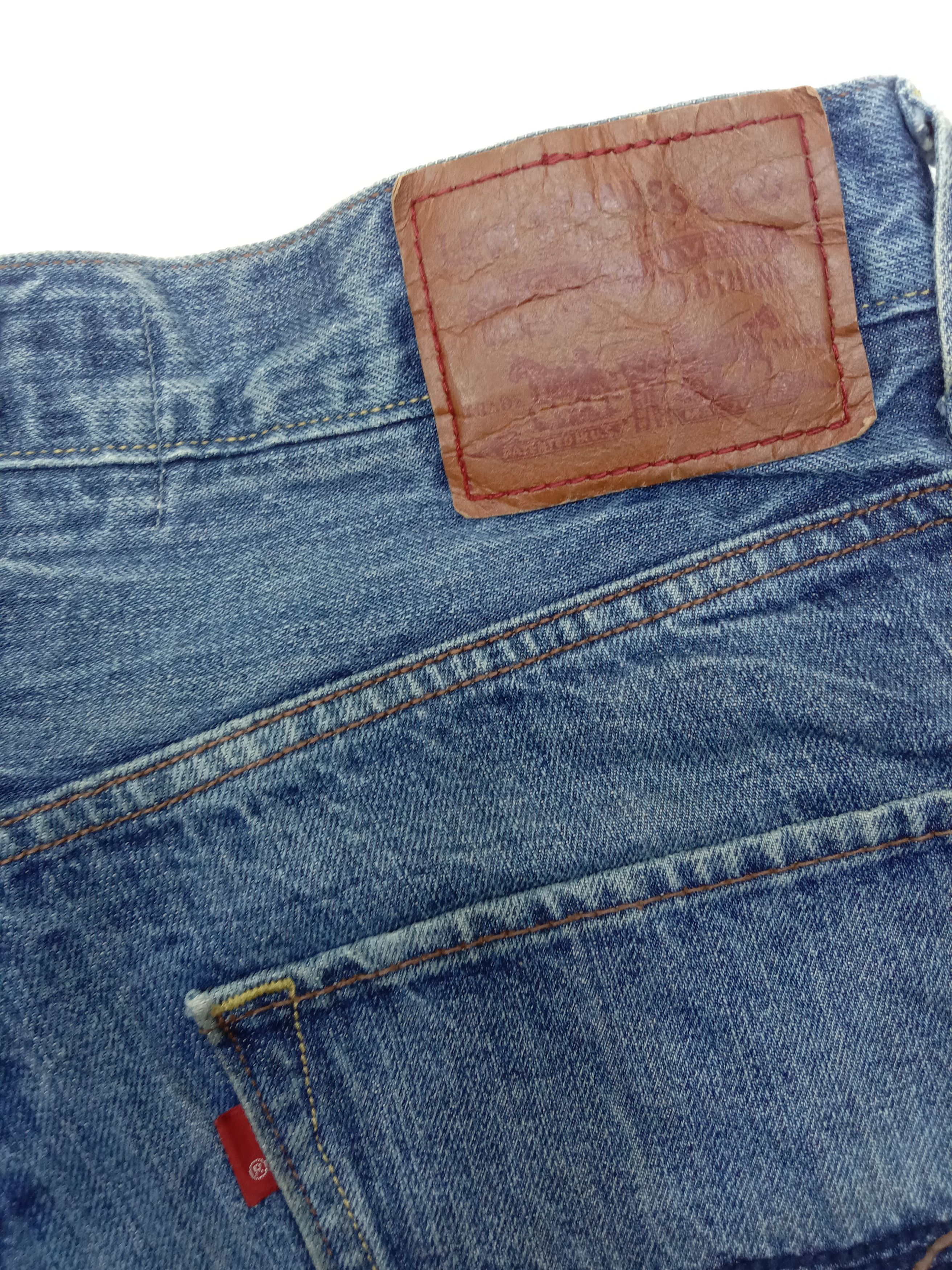 Levi's Vintage Levi's 569 Jeans Blue Wash Distressed Denim Size US 32 / EU 48 - 13 Thumbnail