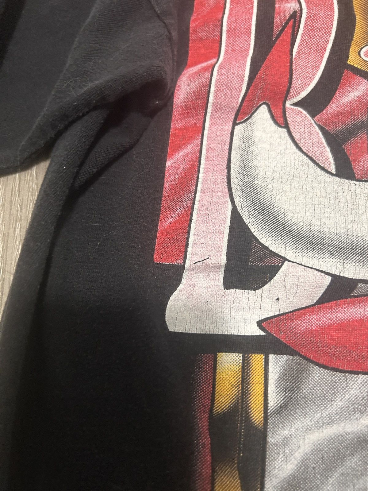 Other RARE 90s Magic Johnson T’s Chicago Bulls NBA Graphic Tee Size US L / EU 52-54 / 3 - 8 Thumbnail