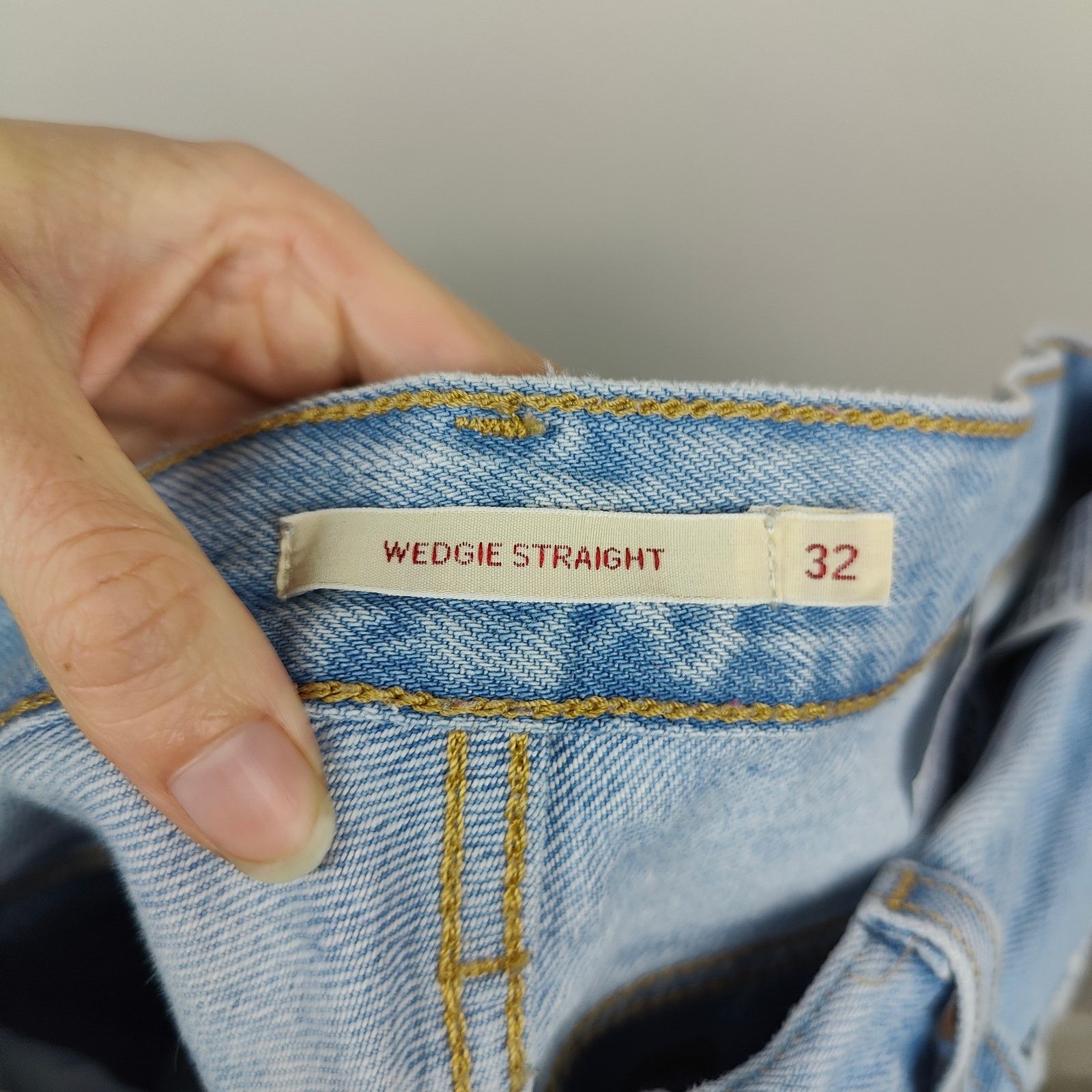 Levi's Levi's Wedgie Straightlev Jeans Womens 32 Light Wash Size 32" / US 10 / IT 46 - 8 Thumbnail