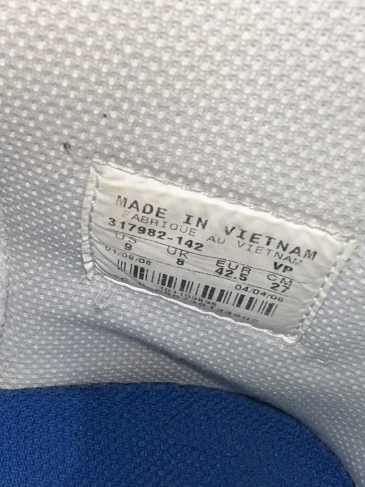Nike 2008 Nike White Black and Blue Accents Size 9 Size US 9 / EU 42 - 7 Thumbnail