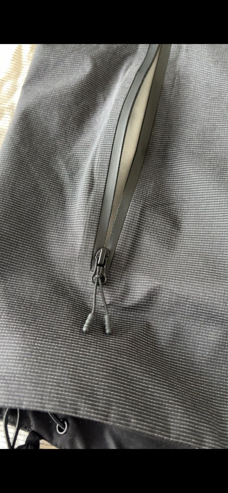 Vollebak Ultra Light Shell with Dyneema Size US XL / EU 56 / 4 - 10 Thumbnail