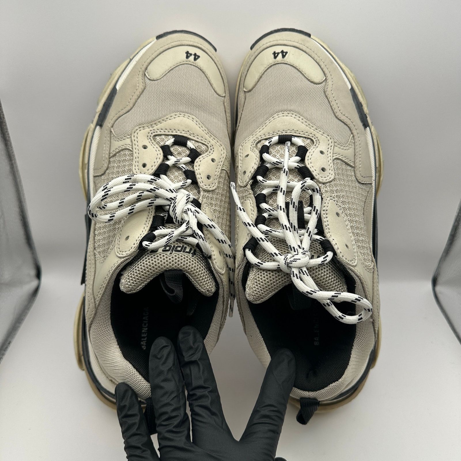 Balenciaga BALENCIAGA RARE TRIPLE S Men's 11 Sneaker Vanille 536747 Size US 11 / EU 44 - 5 Thumbnail