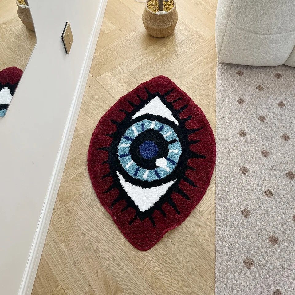 Vintage Red Eye Tufted Rug Special Style Carpet Cute Design Size ONE SIZE - 2 Thumbnail