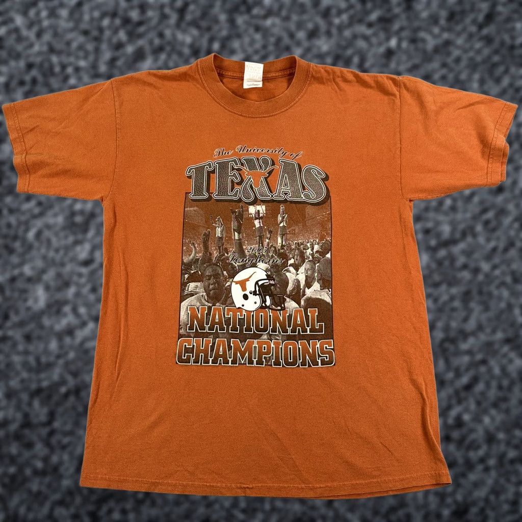 Gildan VINTAGE University of Texas Longhorns 2005 National Champions T-Shirt Burnt Orange L Mens Gildan 100% Cotton Shirt Size US L / EU 52-54 / 3 - 1 Thumbnail