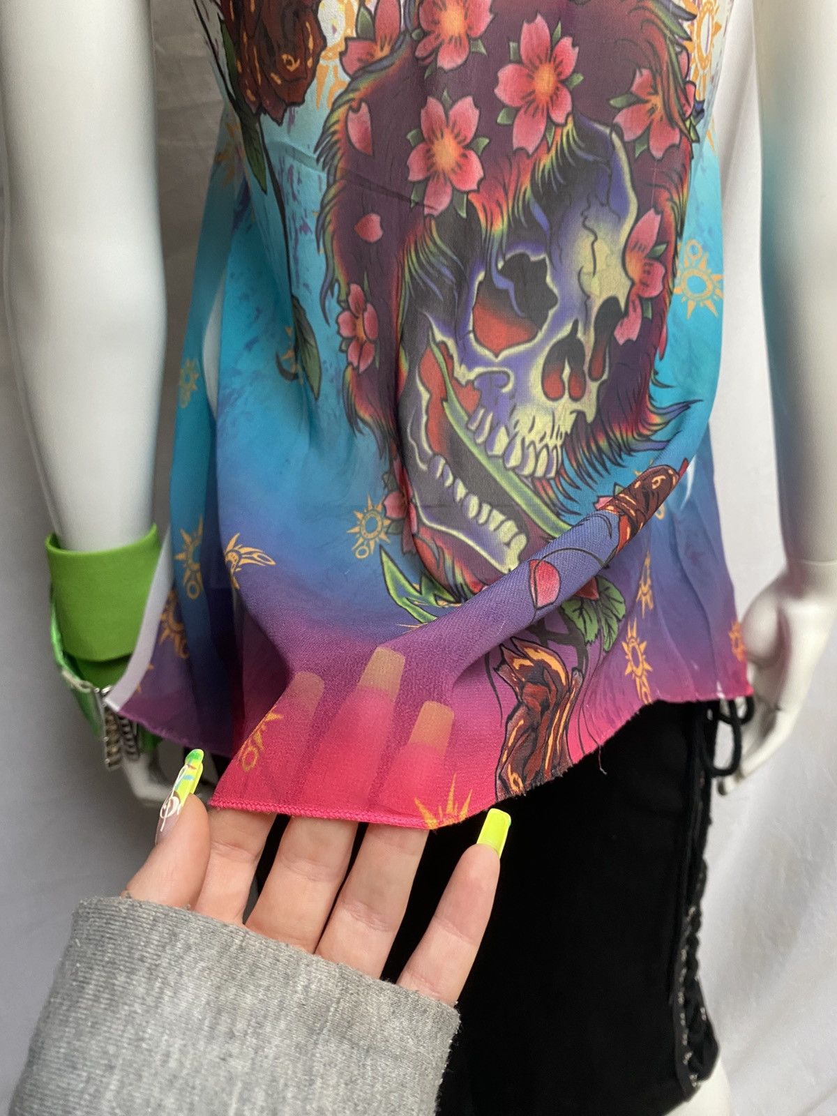 Ed Hardy 2010s sleeveless structured Ed Hardy mesh blouse Size S / US 4 / IT 40 - 15 Thumbnail