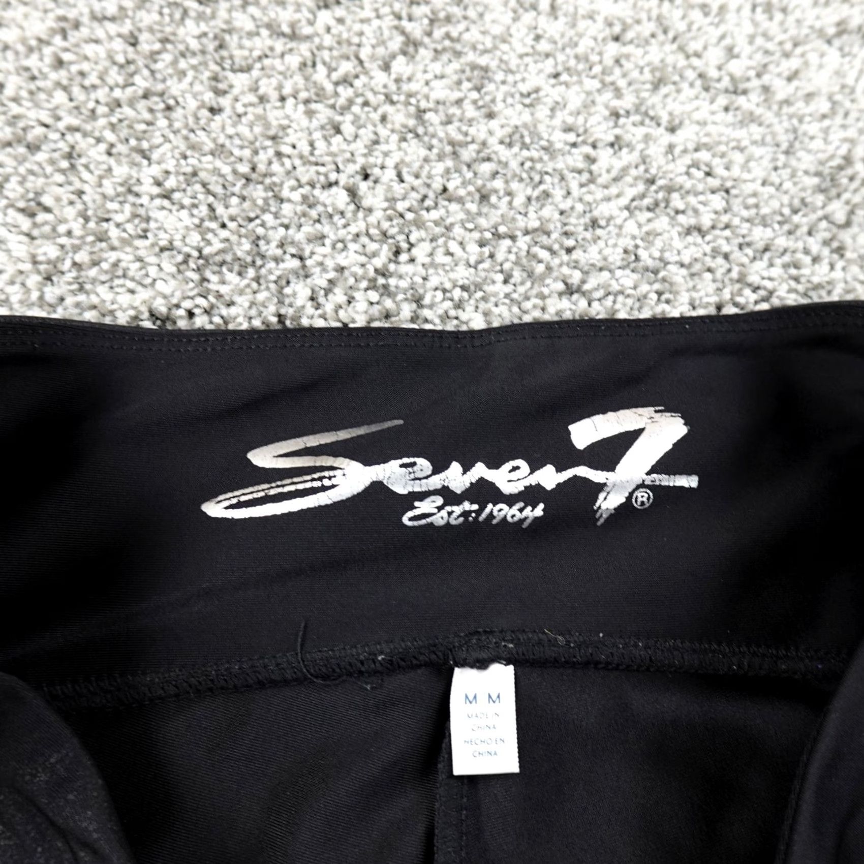 7 For All Mankind Seven 7 For All Mankind Leggings Womens M Black Faux Leather Casual Mid Rise Pull On Skinny Capri? Size 32" / US 10 / IT 46 - 6 Thumbnail