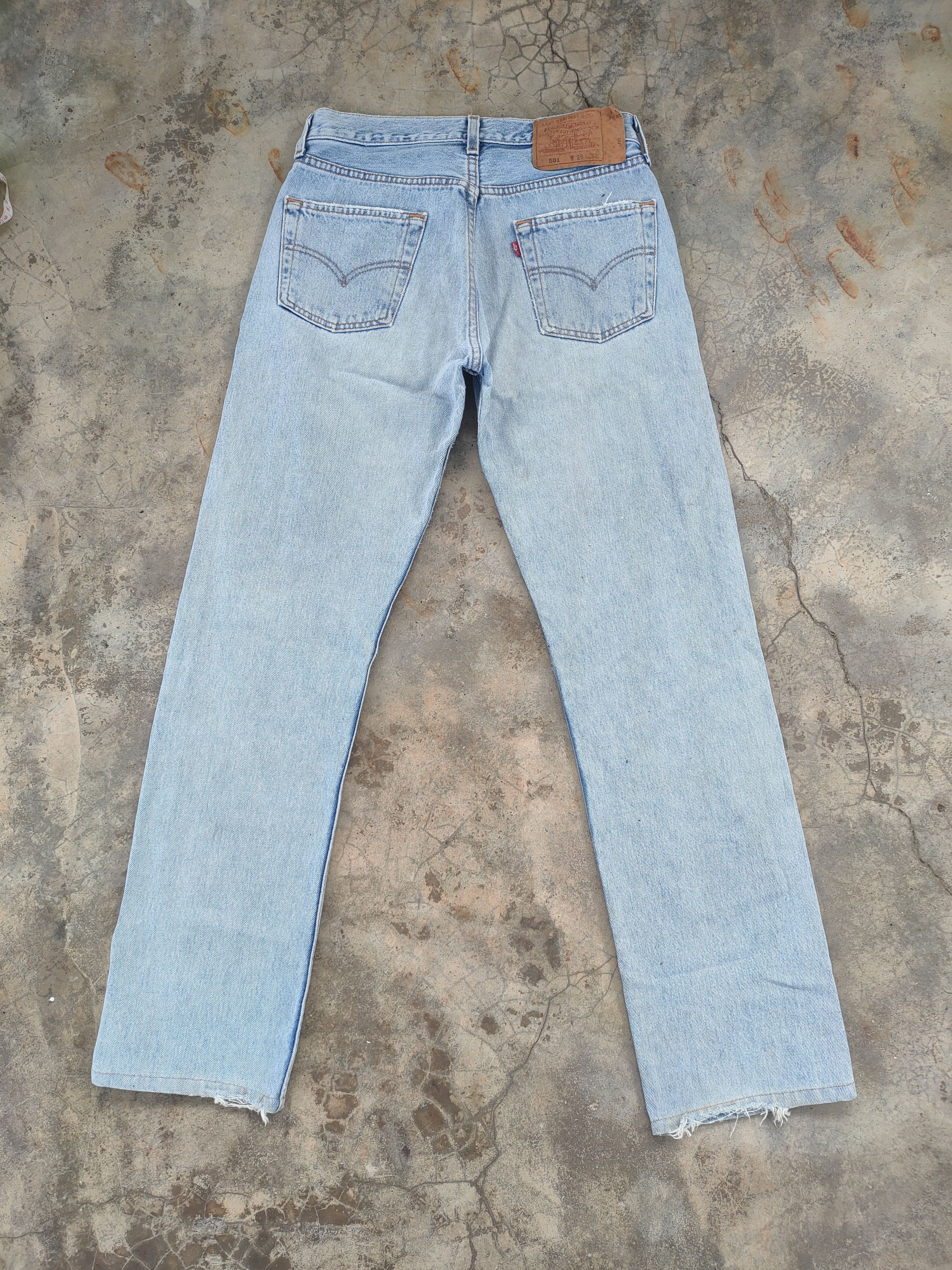 Jean × Levi's × Vintage VINTAGE LEVI'S 501 90' FADED WASH DISTRESSED JEANS PANTS Size US 29 - 8 Thumbnail