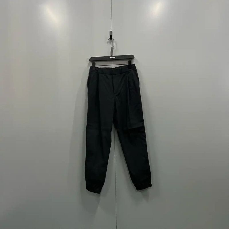 Alexander McQueen Alexander McQueen Black Cotton Women's Casual Pants 0089 Size 26" / US 2 / IT 38 - 1 Thumbnail