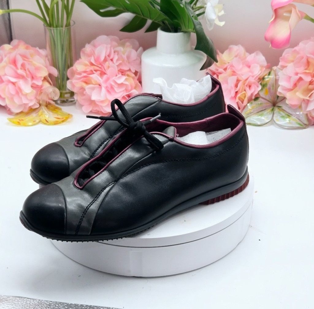 Prada Prada 3-1506 Gray Burgundy Sneakers Sz 9 fits 10 Italy Size US 8 / IT 38 - 2 Thumbnail