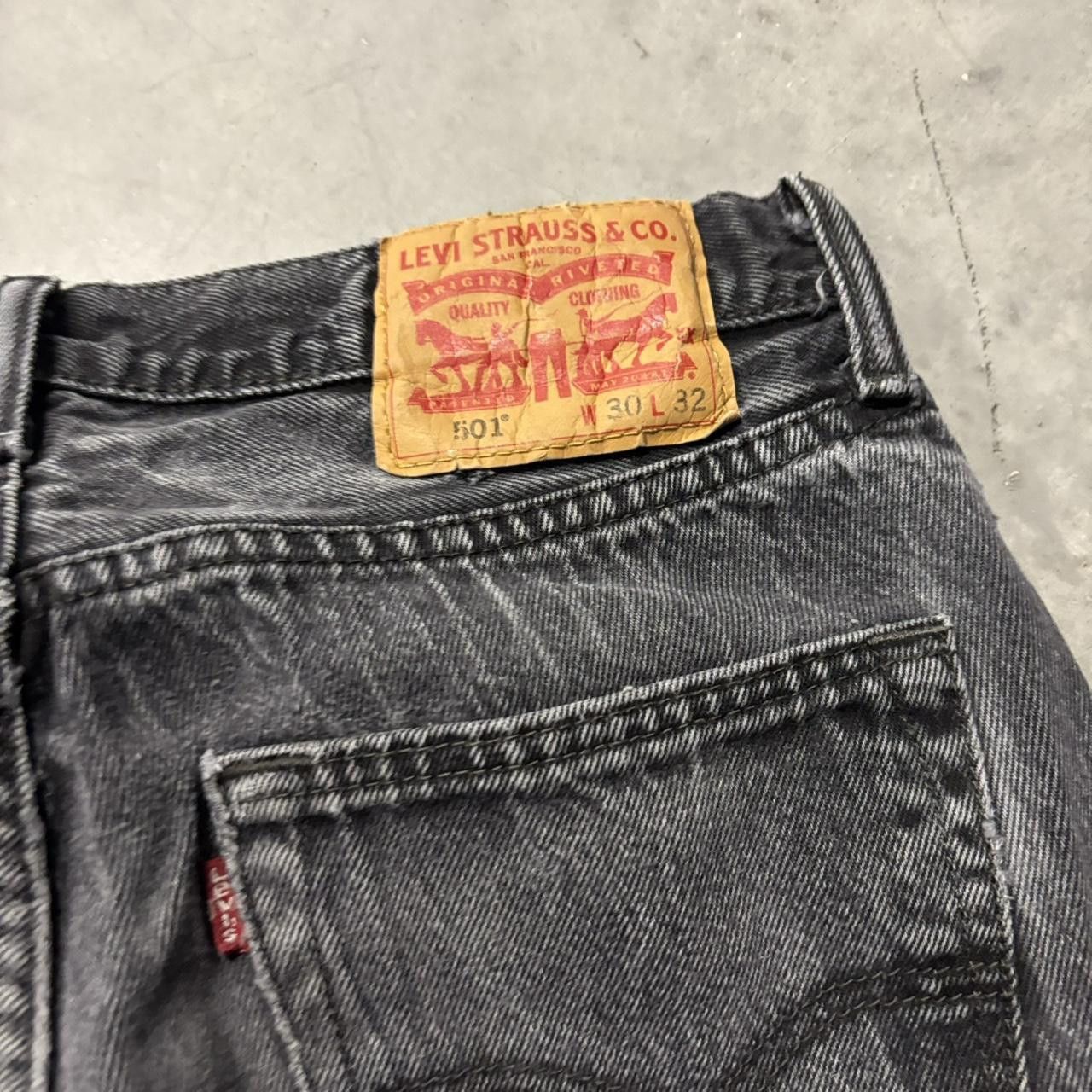 Levi's × Vintage Crazy Vintage Y2K/2000s Black Faded Distressed Levi’s 501 Denim Jeans! Size US 28 / EU 44 - 7 Thumbnail