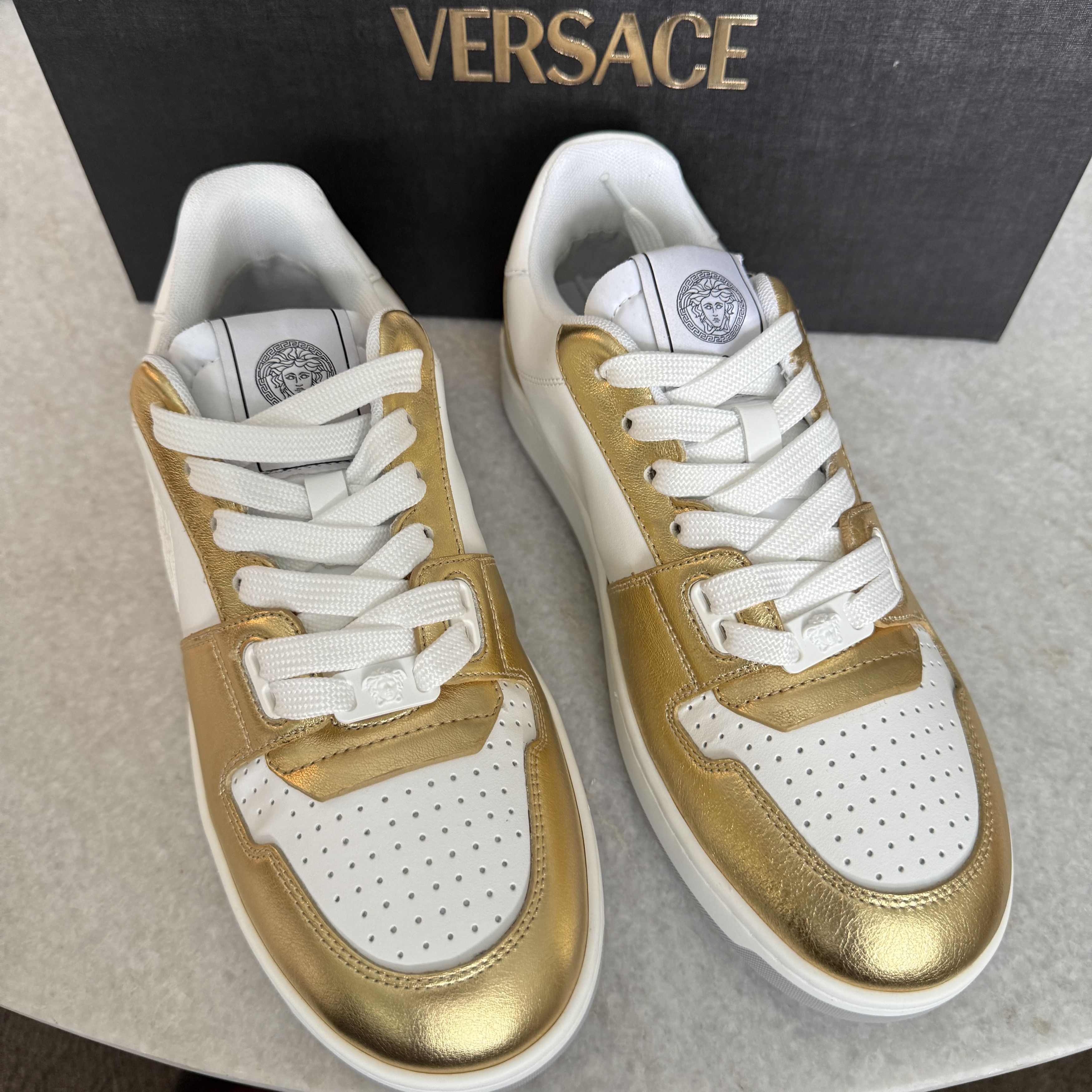 Versace Versace Medusa Leather Women's Sneaker Shoe, 1014316, 39.5 Size US 9.5 / IT 39.5 - 3 Thumbnail