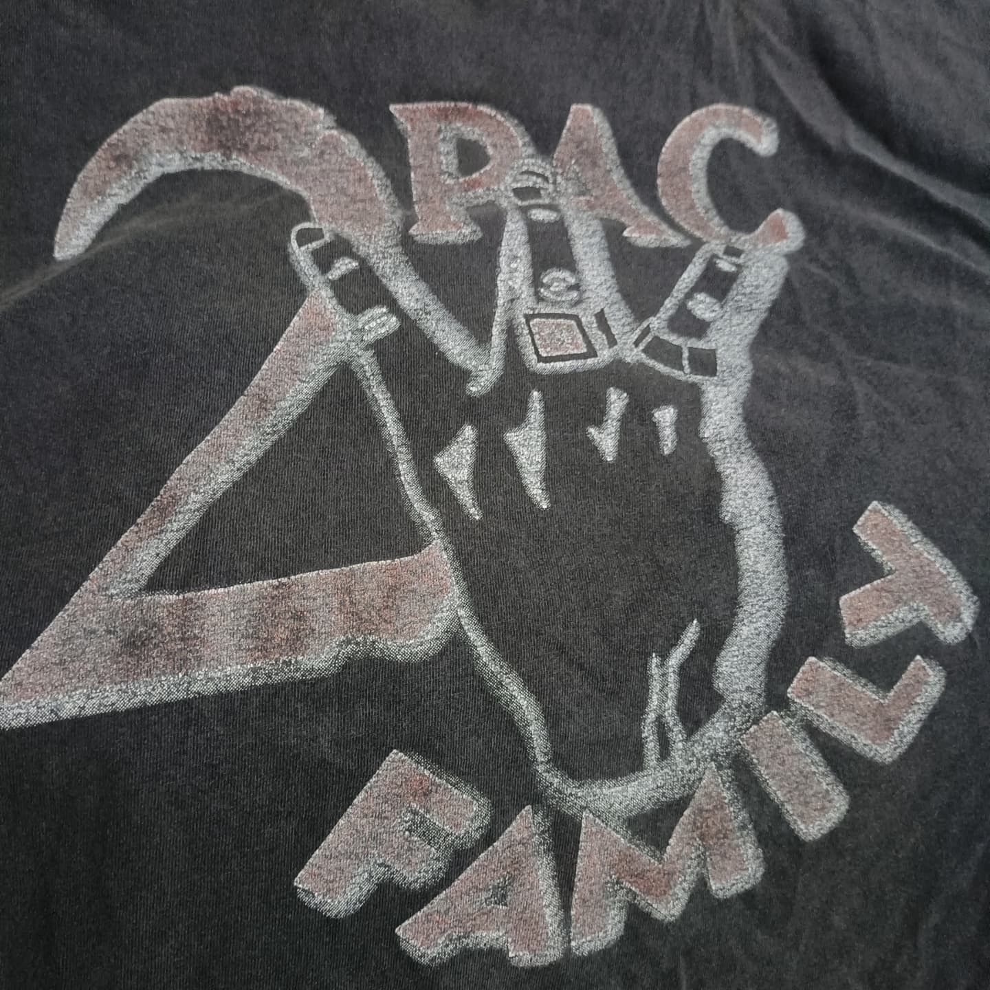 Rap Tees 2PAC 90' PEACE HAND Size US XL / EU 56 / 4 - 5 Thumbnail
