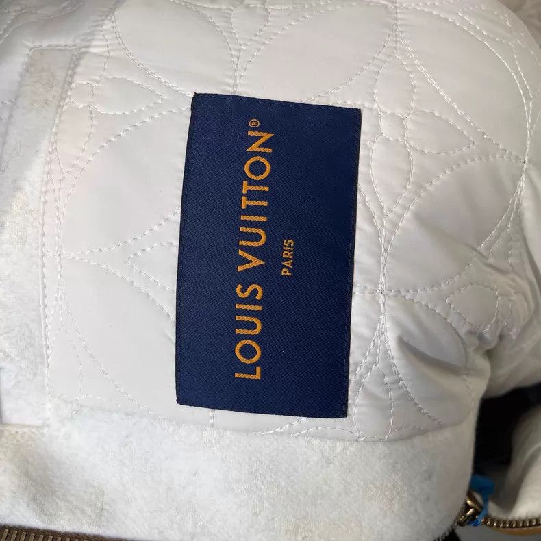 Louis Vuitton Louis Vuitton SS26 Lambswool Neck Zip Long Sleeve Jacket Size US M / EU 48-50 / 2 - 5 Thumbnail