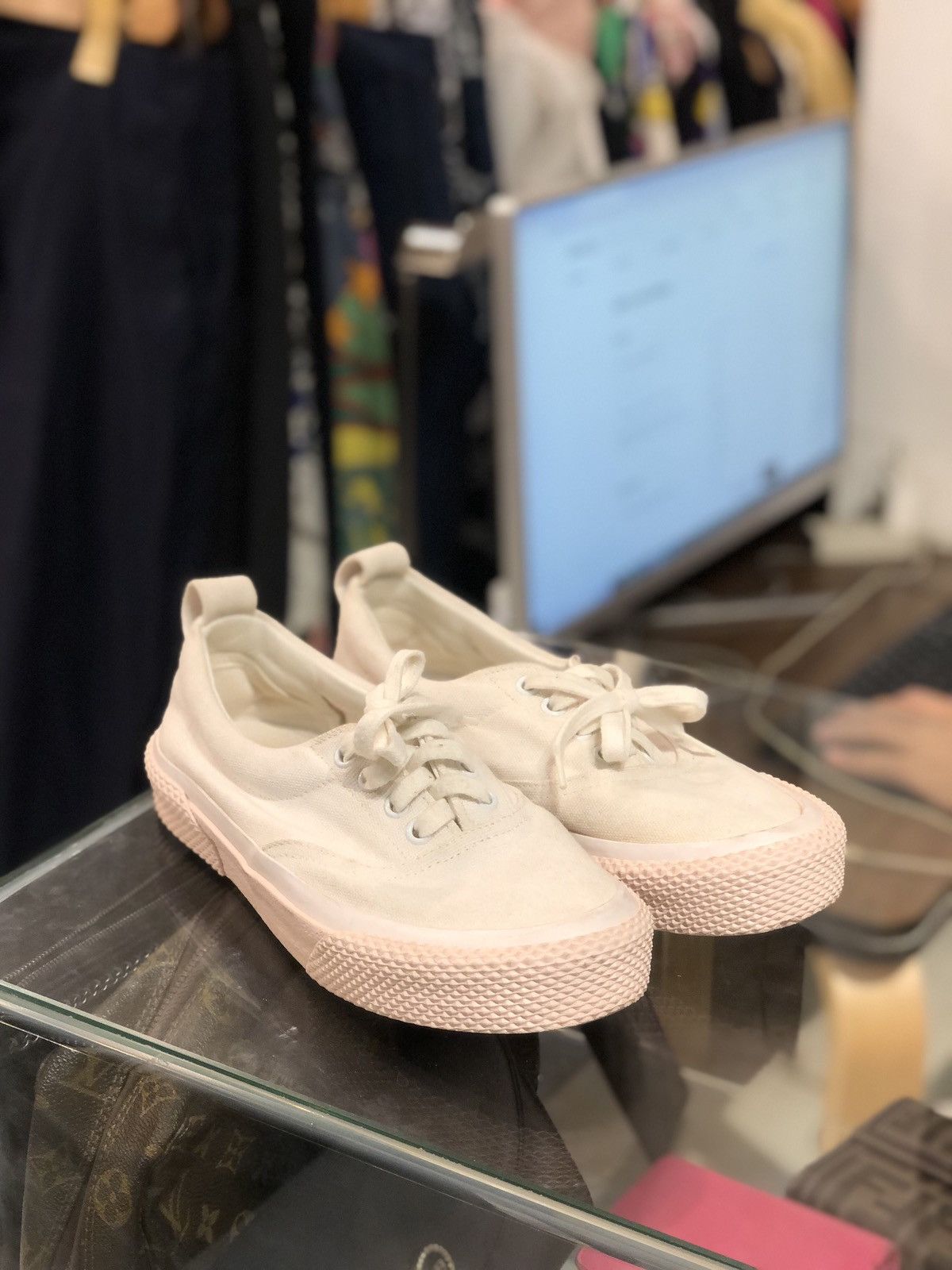 Celine Celine Paris Canvas Low Sneakers Size US 8 / IT 38 - 1 Thumbnail