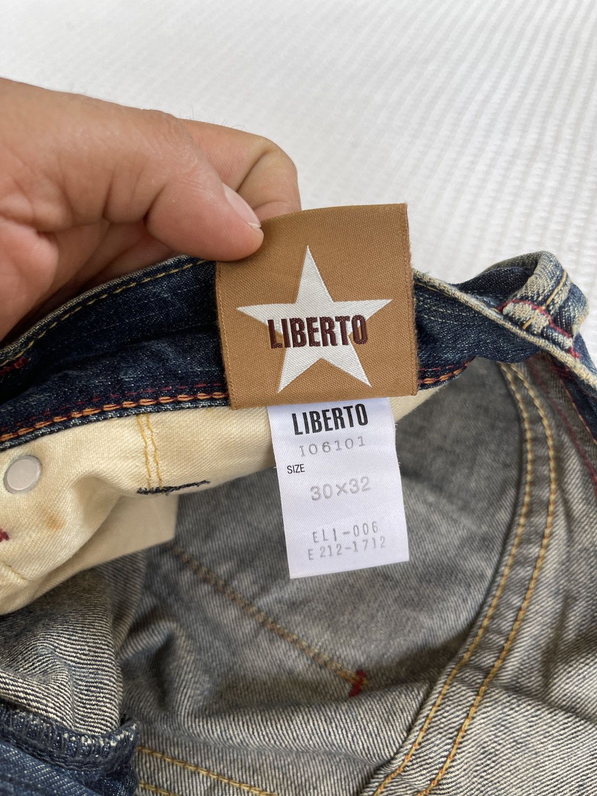 Japanese Brand RARE🔥 LIBERTO Distressed Denime Jeans Size US 35 - 11 Thumbnail