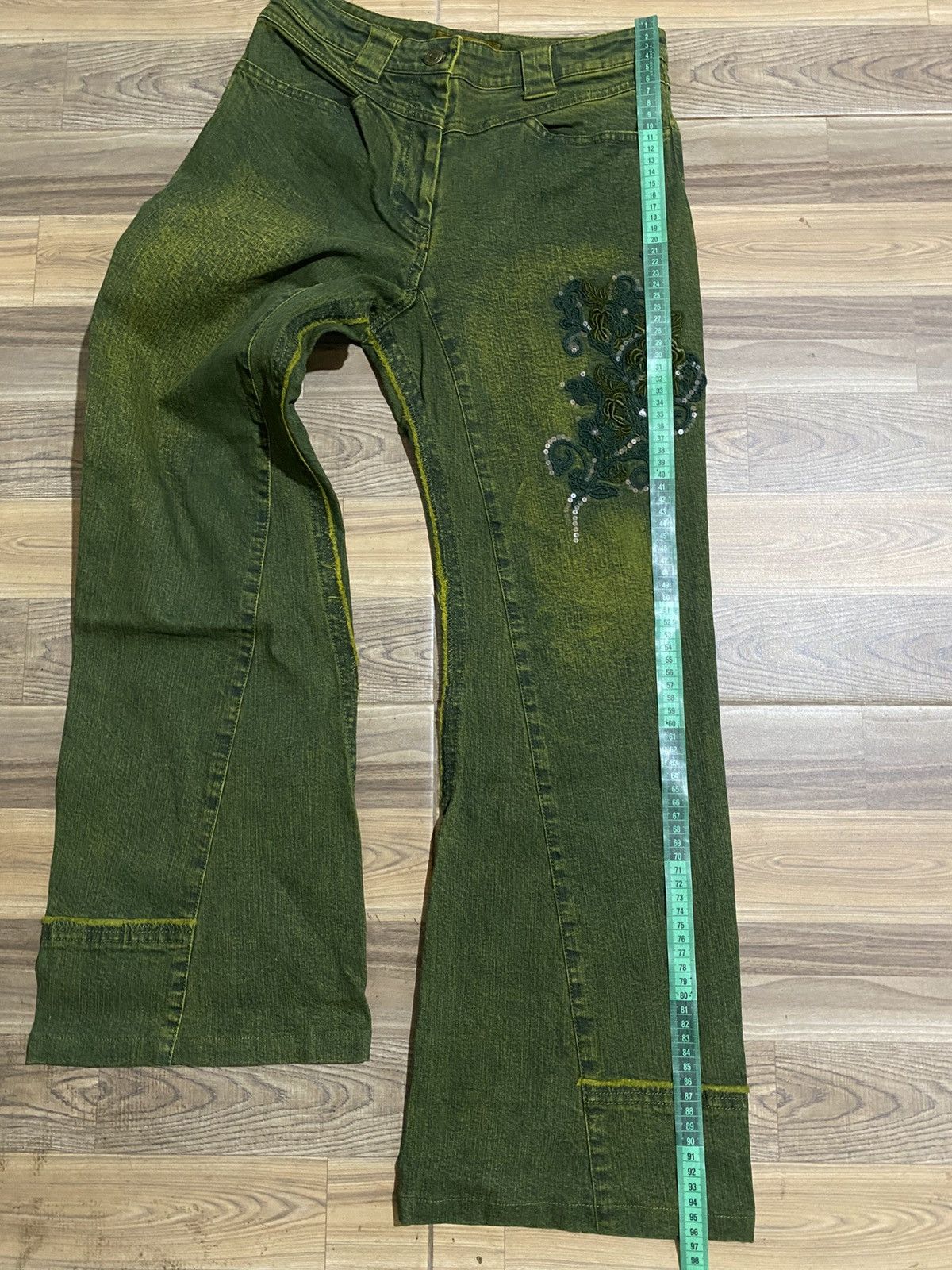 Japanese Brand JAPANESE BRAND FLARED FLOWERS JEANS Size 42" / US 20 - 14 Thumbnail