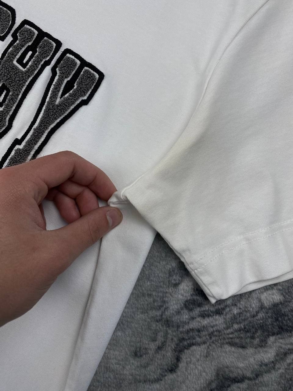 Givenchy Givenchy Embroidered Big Logo T-Shirt Men Size L White Size US L / EU 52-54 / 3 - 3 Thumbnail