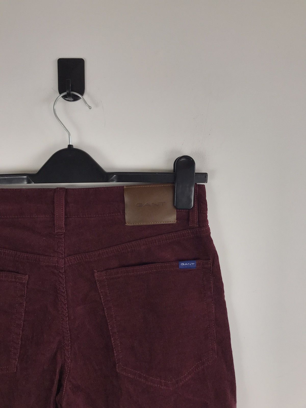 Gant × Vintage Vintage Gant Corduroy Burgundy Pants Size US 31 - 1 Thumbnail