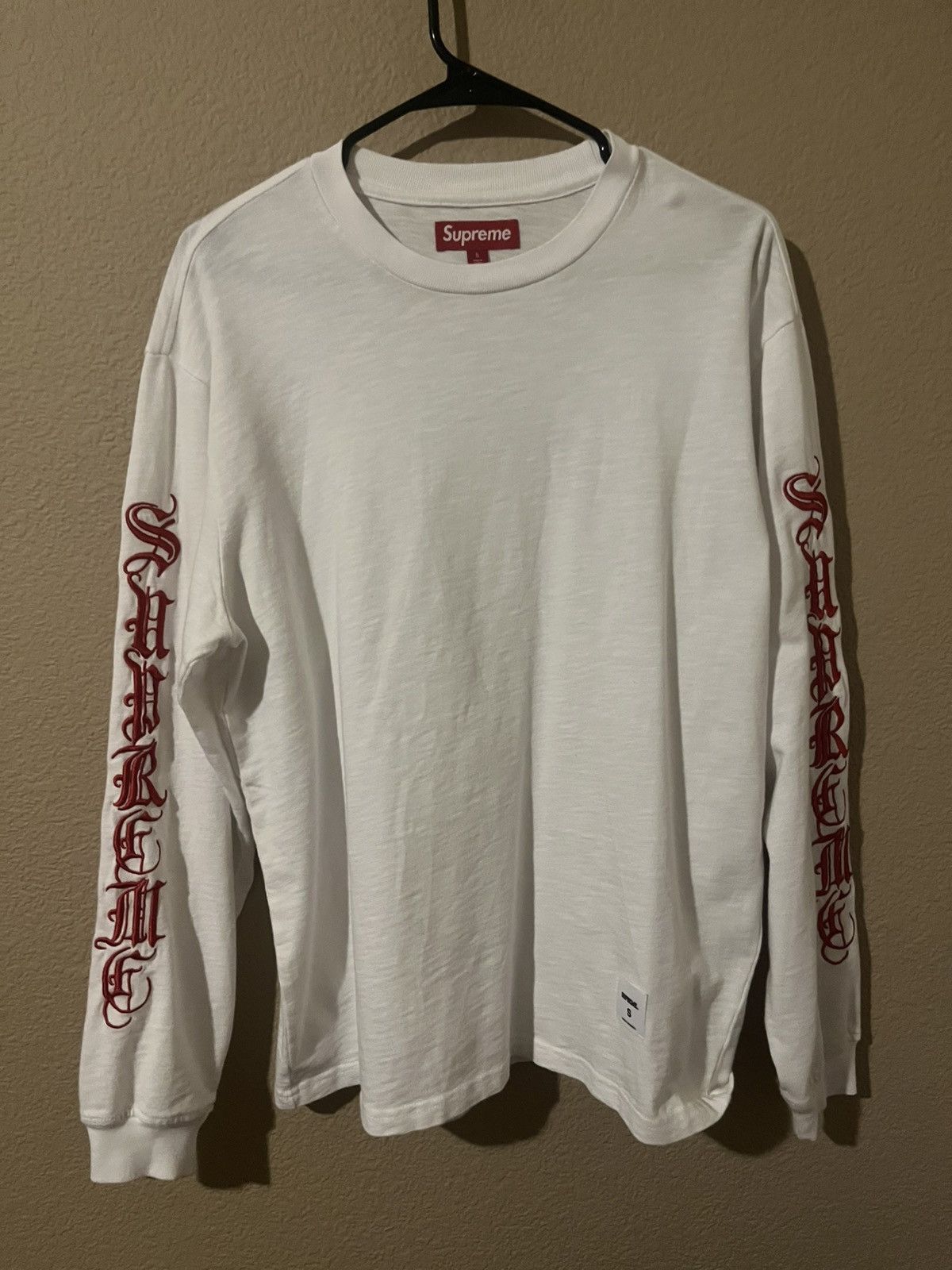 Supreme Supreme Old English Long-Sleeve Top (white) | Grailed